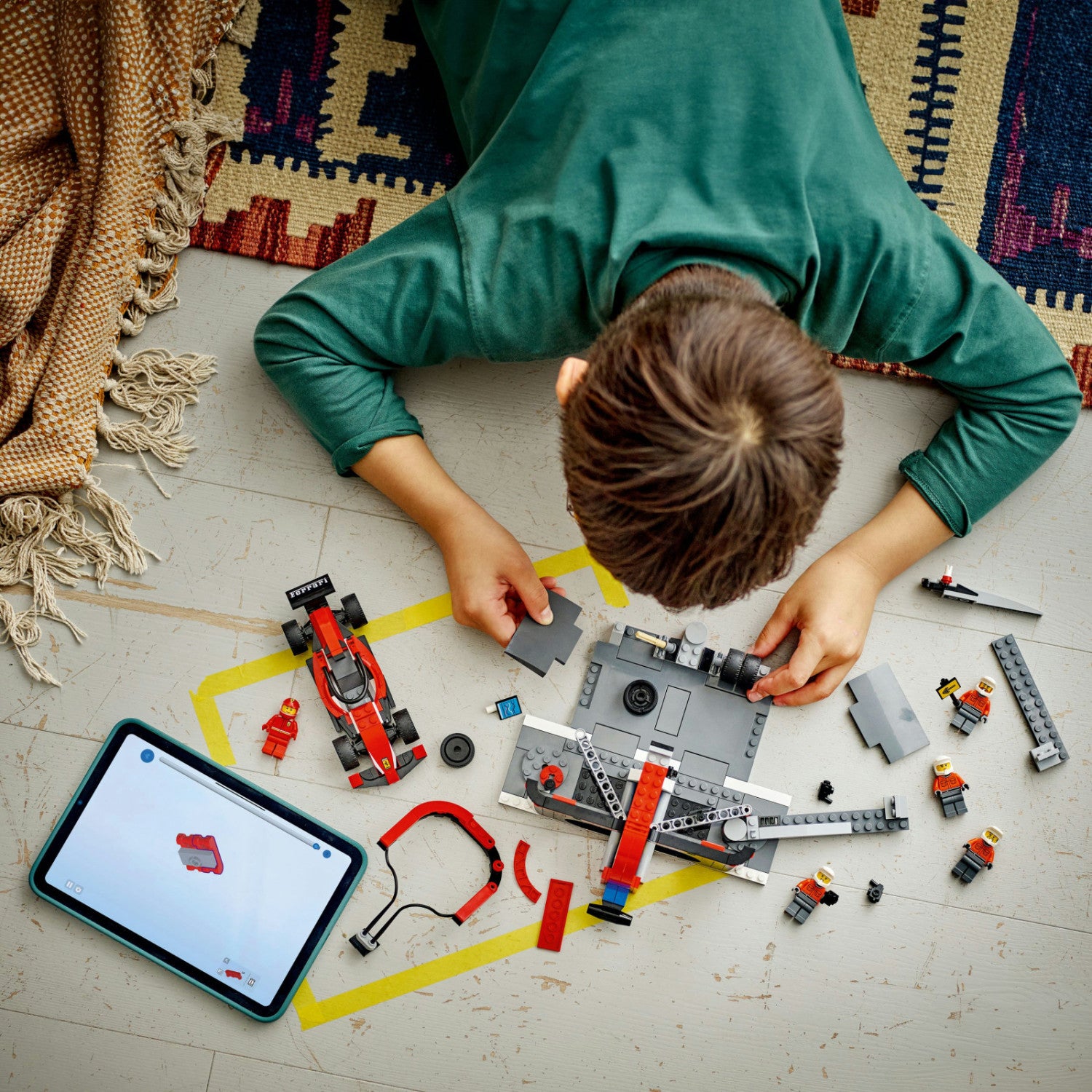 LEGO City 60443 F1 Pit Stop e Meccanici con Ferrari 322 Pezzi 6 Anni