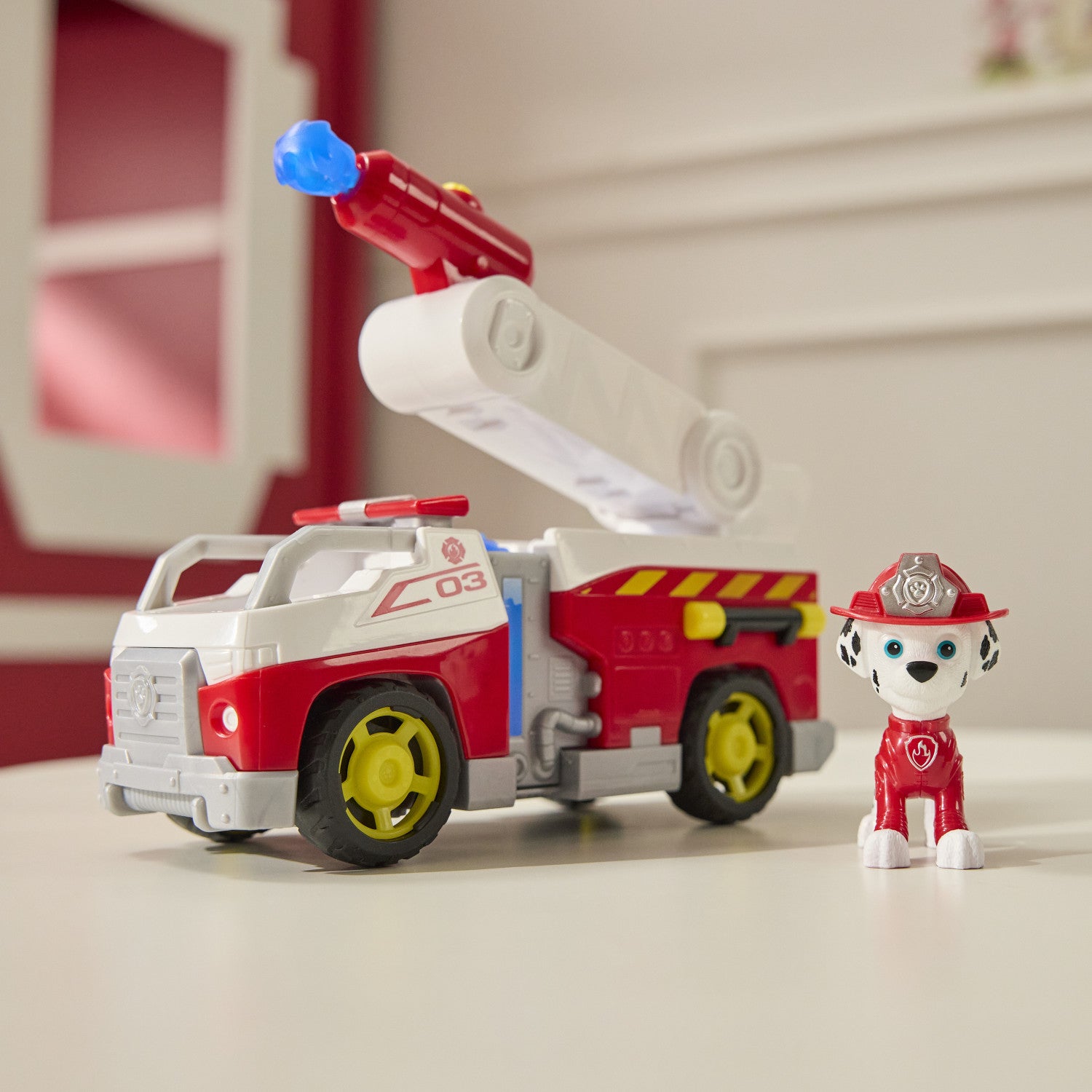 PAW Patrol Fire Rescue Camion dei Pompieri di Marshall con action figure, lanciamissili e camion giocattolo, giocattoli per bambini e bambine dai 3 anni in su