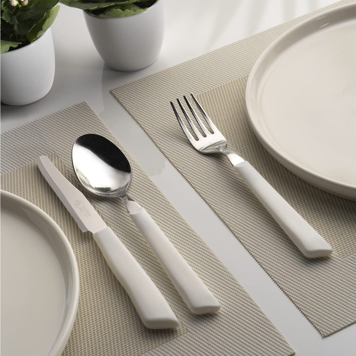 Bonomi Set 6 Coltelli da Tavola Lama Seghettata Inox Manico Arancione Made in Italy