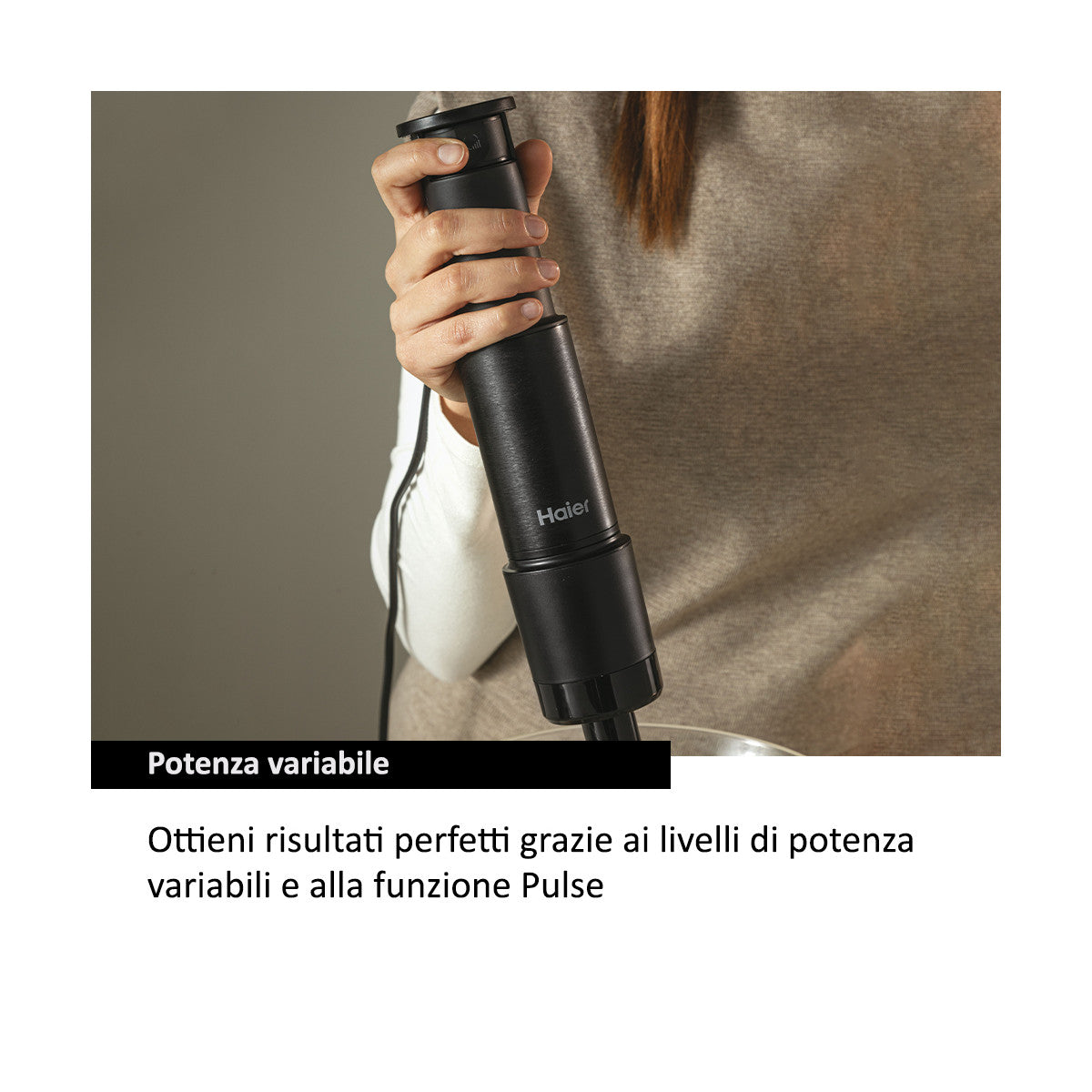 Haier I-Master Series 5 Frullatore a immersione I-Master Serie 5 Nero, 3 lame in acciaio inox, becher 0,9 L, Accessoriato Venduto come Grado C 8059019065465