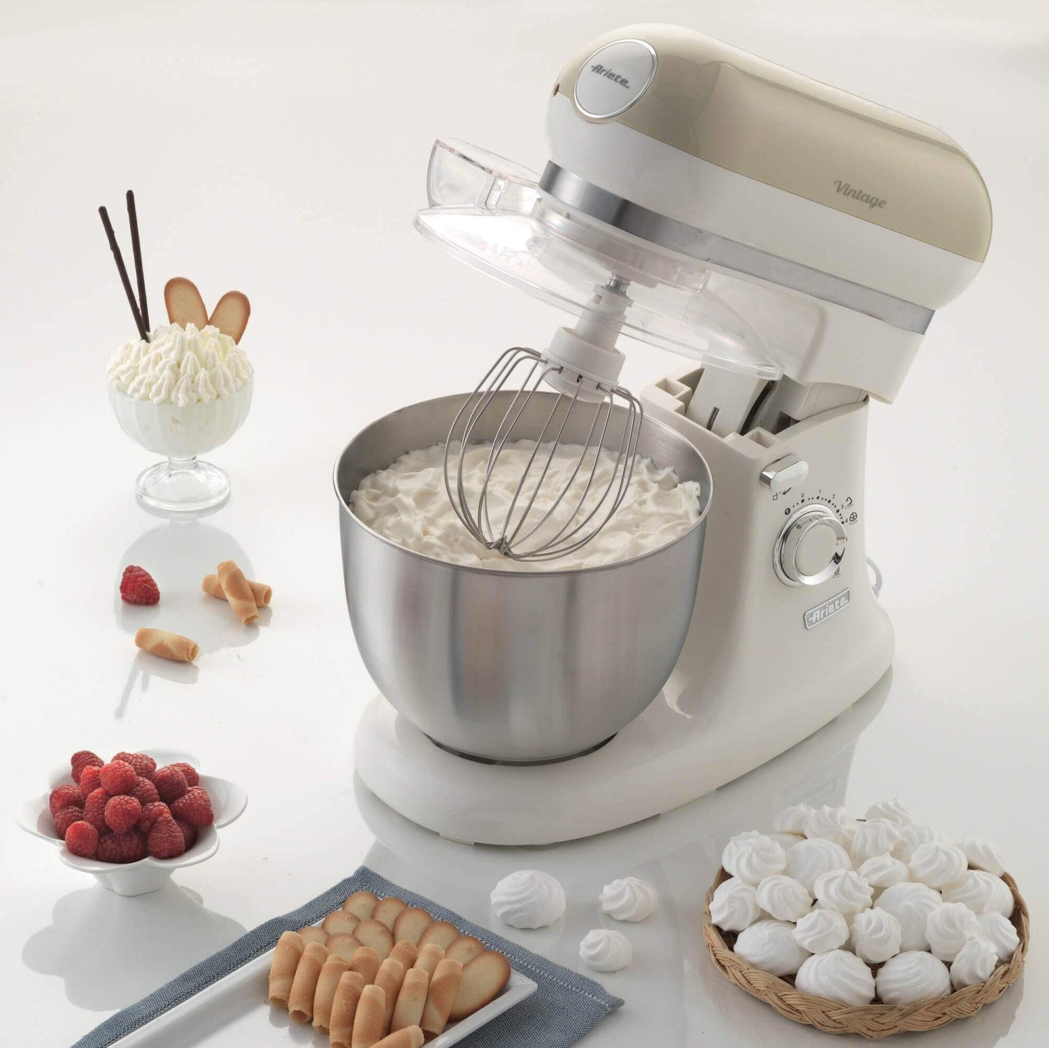 Ariete 1588 2400W 5.5L Beige, Bianco robot da cucina
