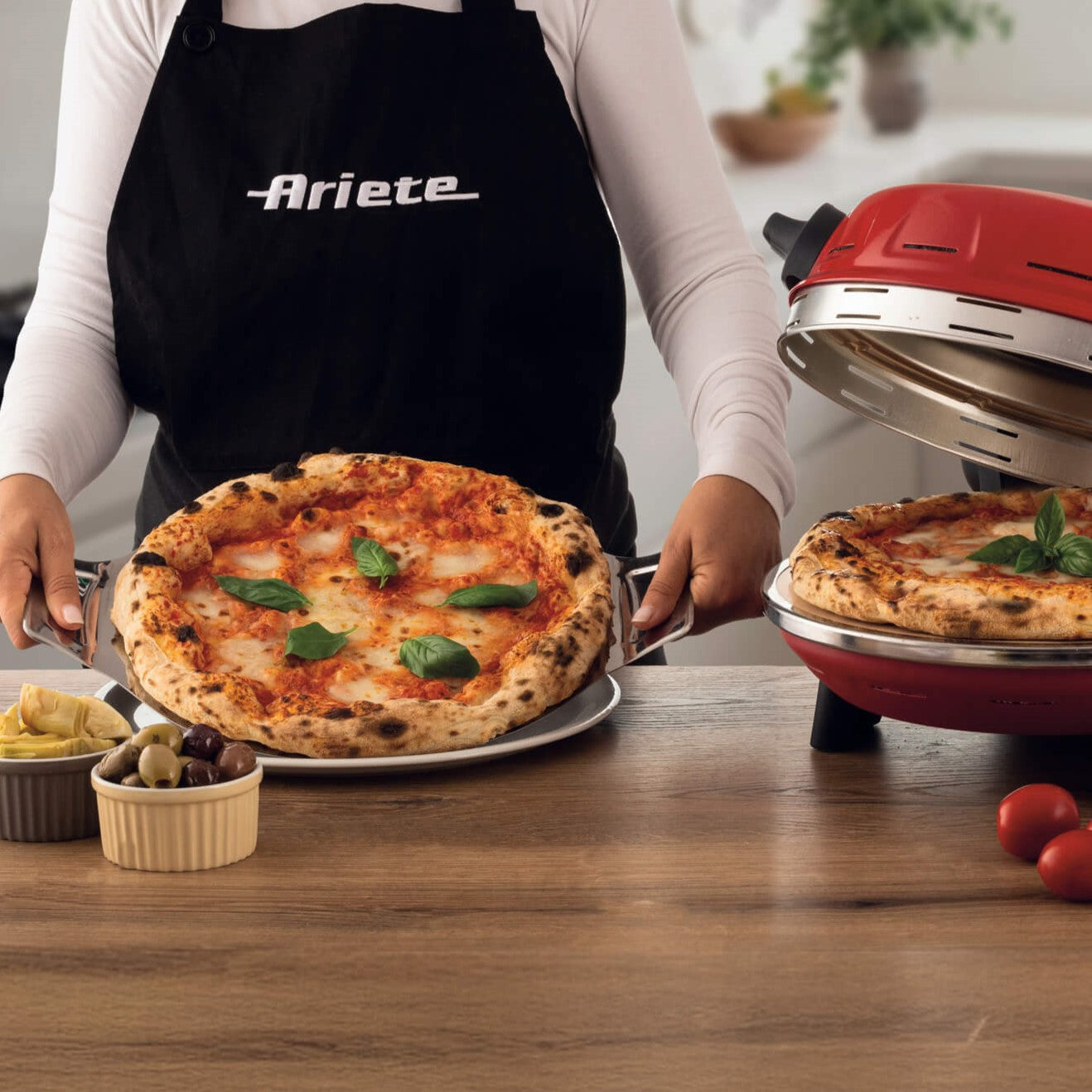 Ariete 934 Pizzeria Gourmet, Forno per pizza napoletana e calzoni, 1500W, Temperatura 400 C, 3 minuti di cottura, Pietra refrattaria rimovibile, Regolazione temperatura inferiore e superiore, Rosso