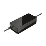 Trust 23390 adattatore e invertitore Interno 90 W Nero