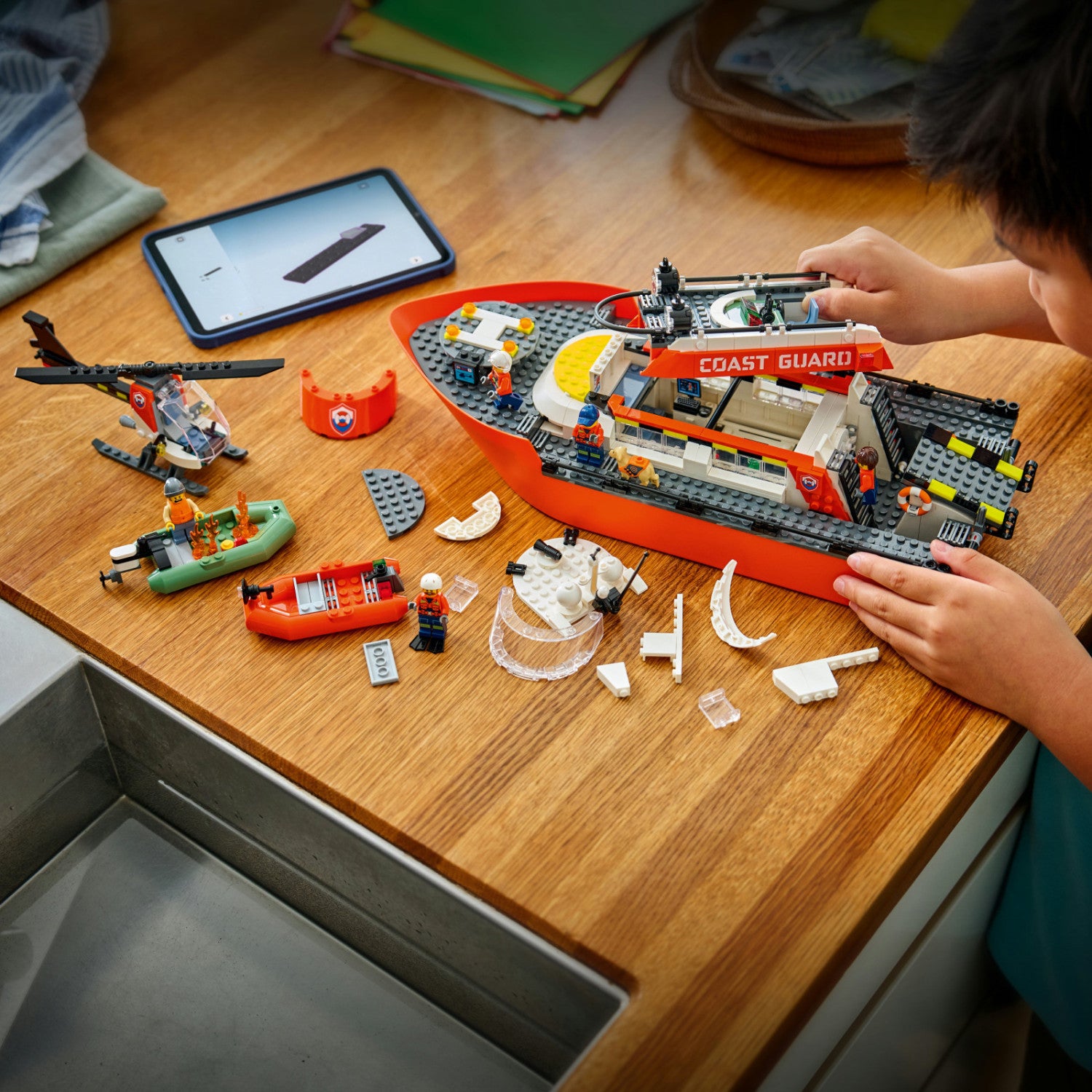 LEGO City Motoscafo Di Soccorso Ed Elicottero Della Guardia Costiera 60504