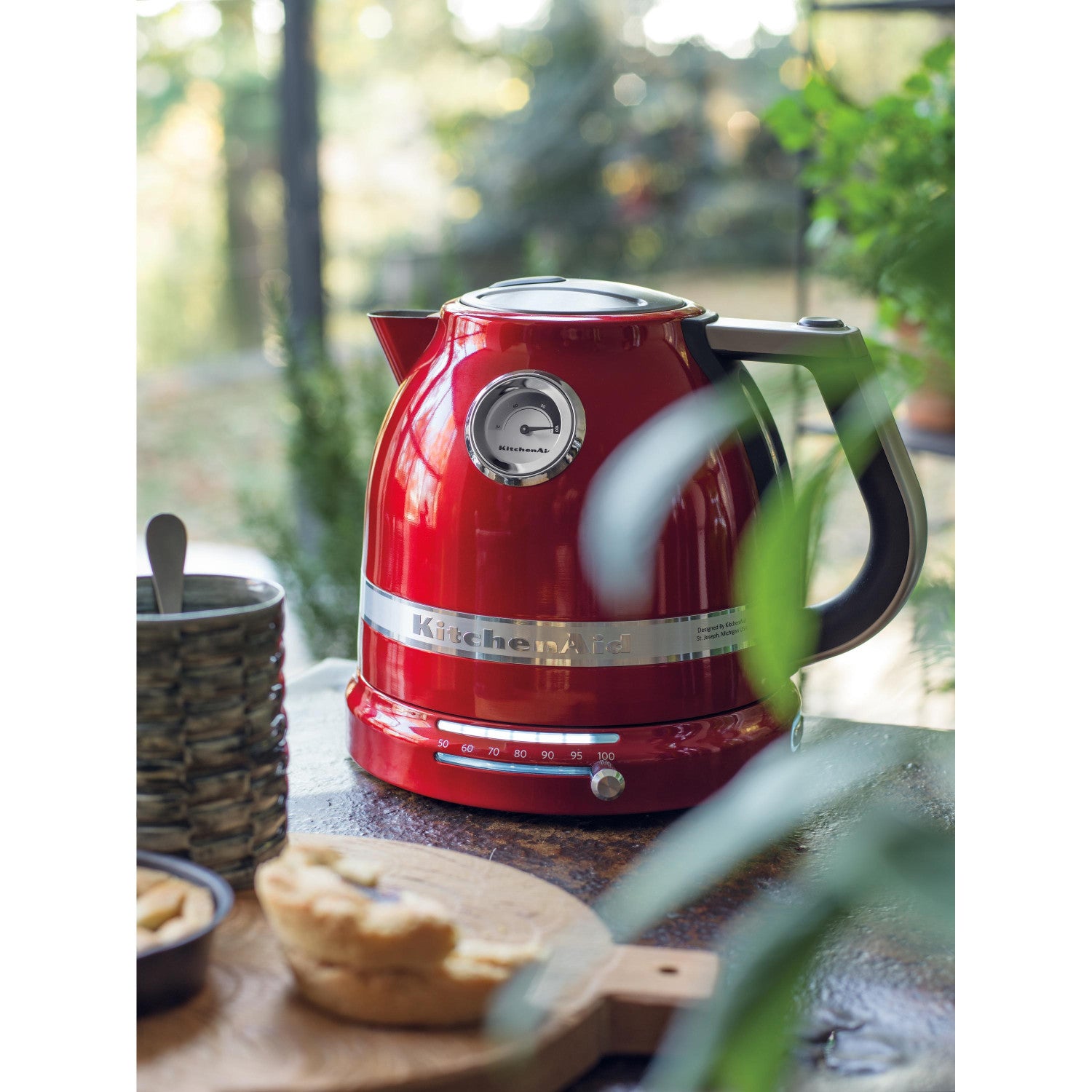 KitchenAid 5KEK1522ECA bollitore elettrico 1,5 L 2400 W Rosso