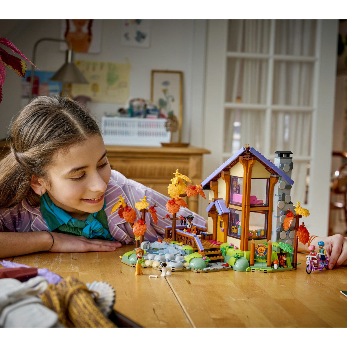 LEGO Friends Gemütliche Hütte Im Herbstwald 42705