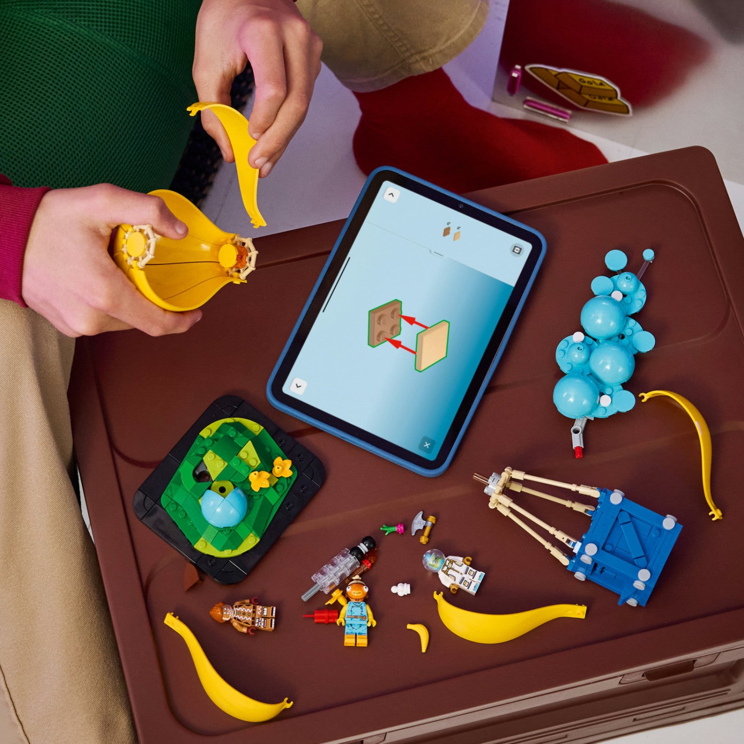 LEGO Fortnite 77080 Consegna Di Rifornimenti, Set Da Costruzione Con 3 Minifigure E Accessori, 314 Pezzi, Per Bambini E Gamer Dai 10 Anni