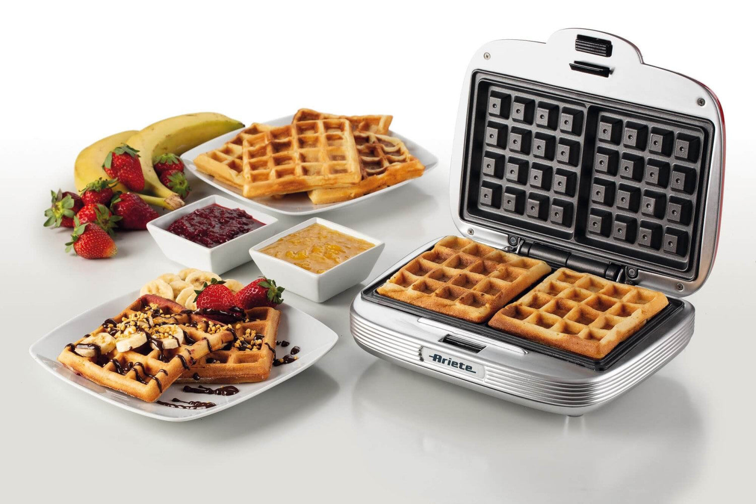 Ariete 1973 Waffle Maker Party Time - Piastra Elettrica per Waffle - Piastre Antiaderenti - 700 Watt - Rosso