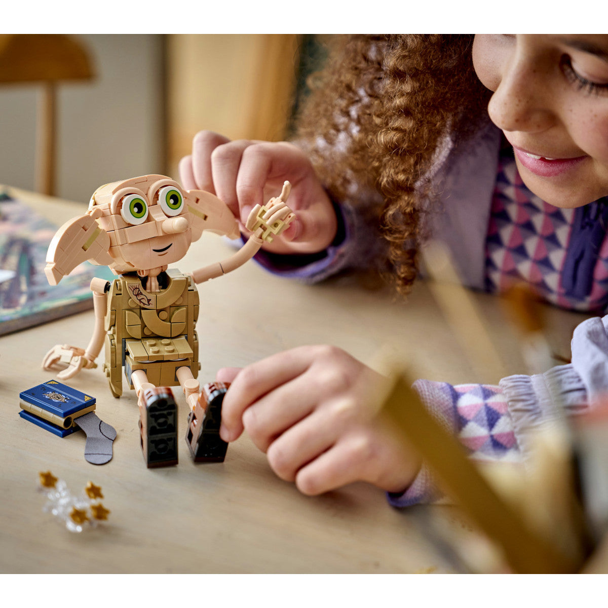 LEGO Harry Potter 76469 2in1 Dobby L'Elfo Libero, Gioco Trasformabile in Kreacher, Decorazione Cameretta, Regalo Bambini 8