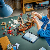 LEGO Creator 3in1 31387 Iconica Nave da Pirata, Giocattolo Trasformabile in Castello o in 2 Barche Gemelle, Regalo Bambini 9