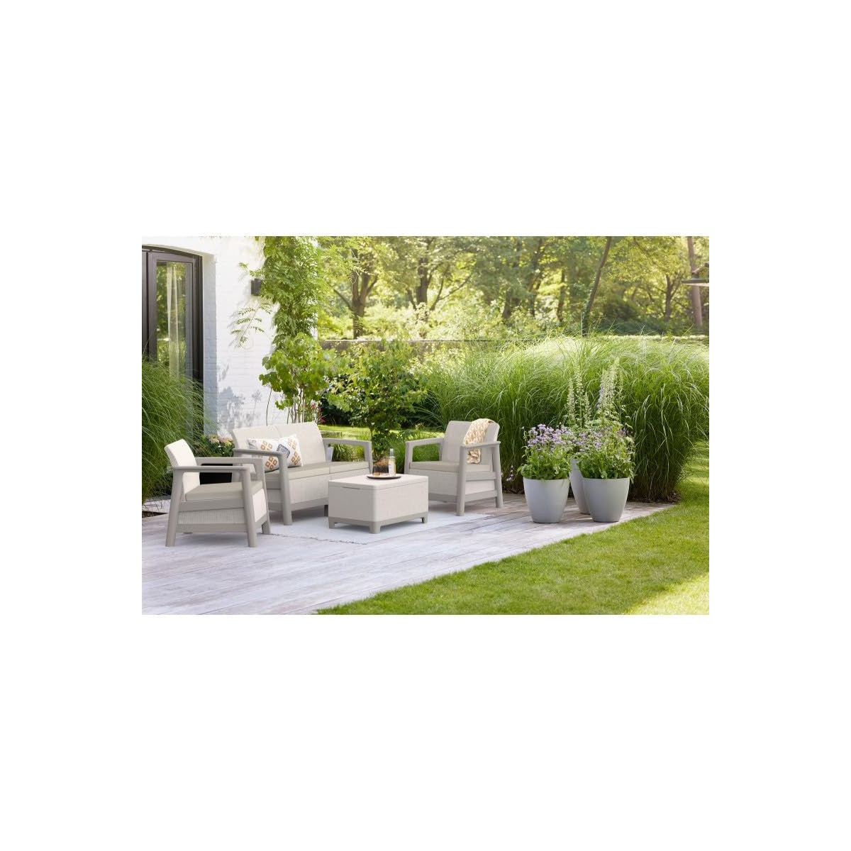 Keter Scandi Linea Lounge Set 4 Pezzi Con Cuscini - 2 Poltrone, Divano 2 Posti, Tavolino Contenitore - Effetto Jute - Grigio Chiaro
