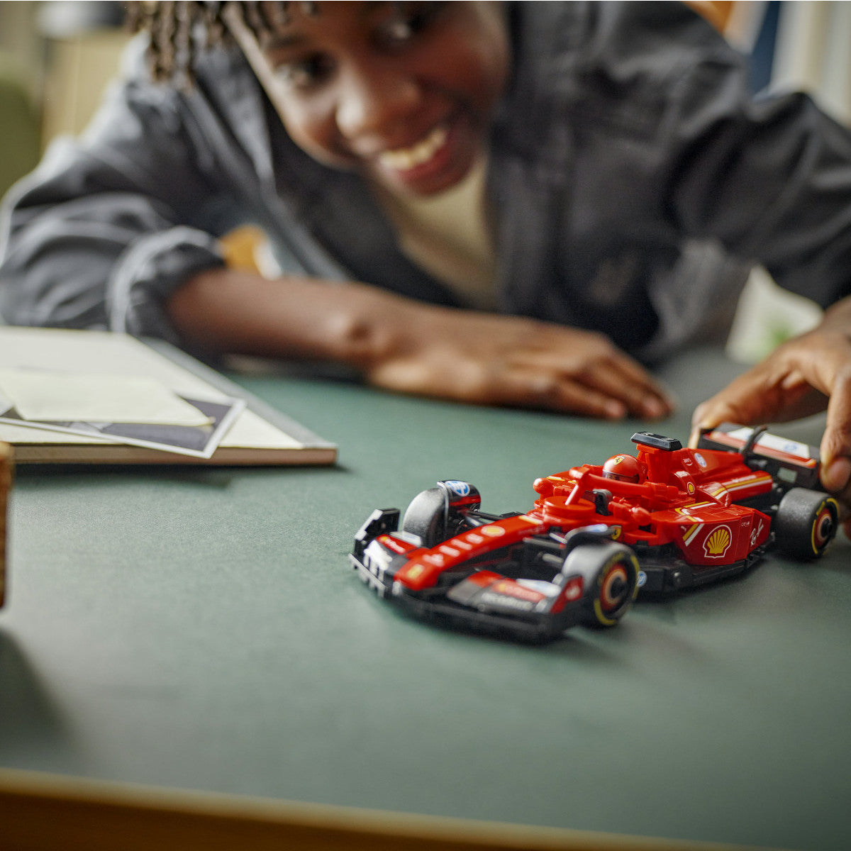 LEGO Speed Champions Ferrari SF-24 F1 Auto da Corsa 275 Pezzi 10
