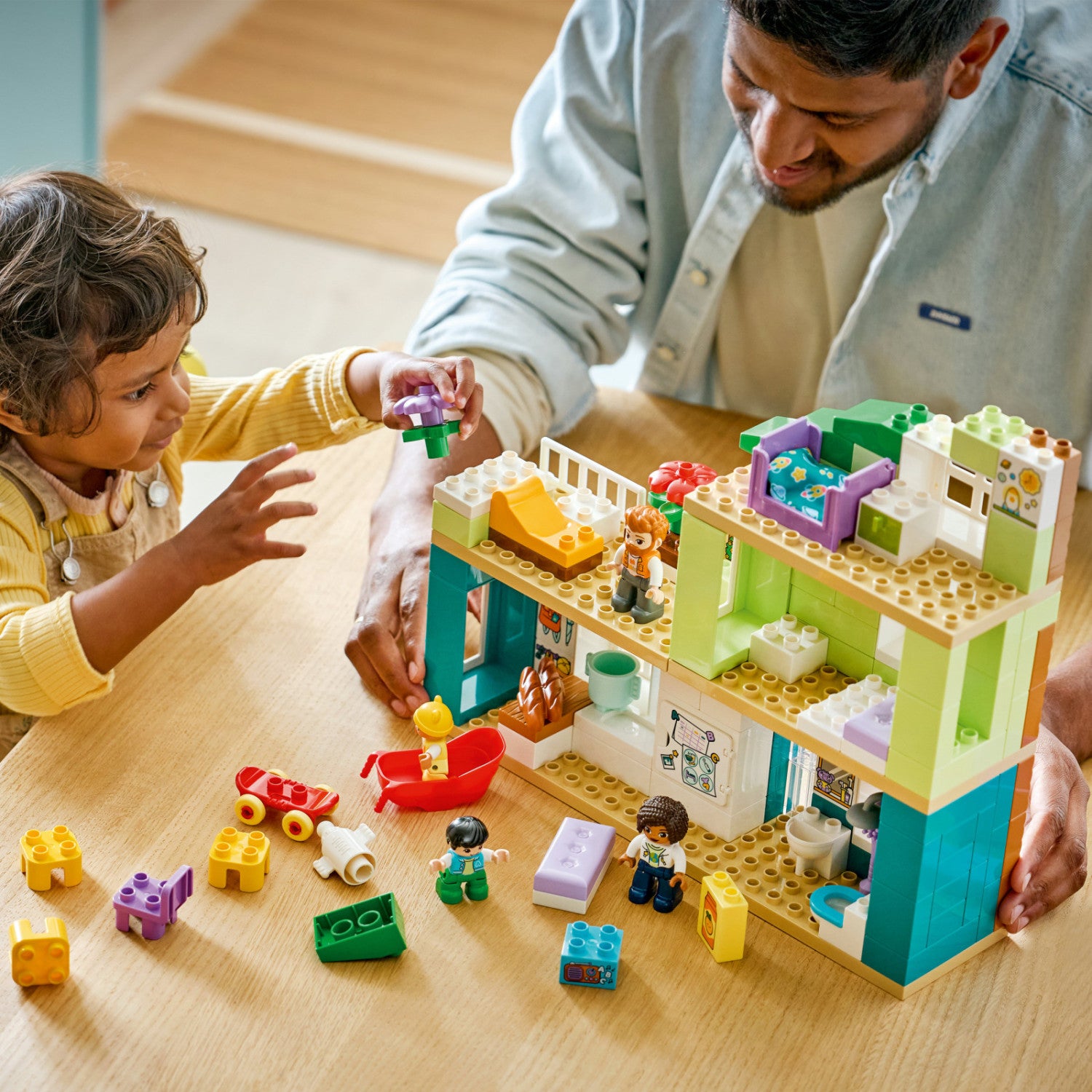 LEGO DUPLO Town Casa Familiare Moderna 3 in 1 Con Personaggi 10470 - 166 Pezzi