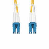 StarTech.com Cavo in fibra ottica duplex monomodale OS2 da LC a LC (UPC) da 1m, 9/125µm, 100G, Insensibile alla piegatura, Bassa perdita di inserzione, Cavo patch in fibra LSZH