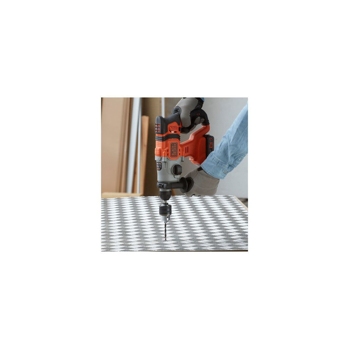 Black e Decker BCD900B-XJ trapano 1880 Giri/min SDS-plus Nero, Arancione