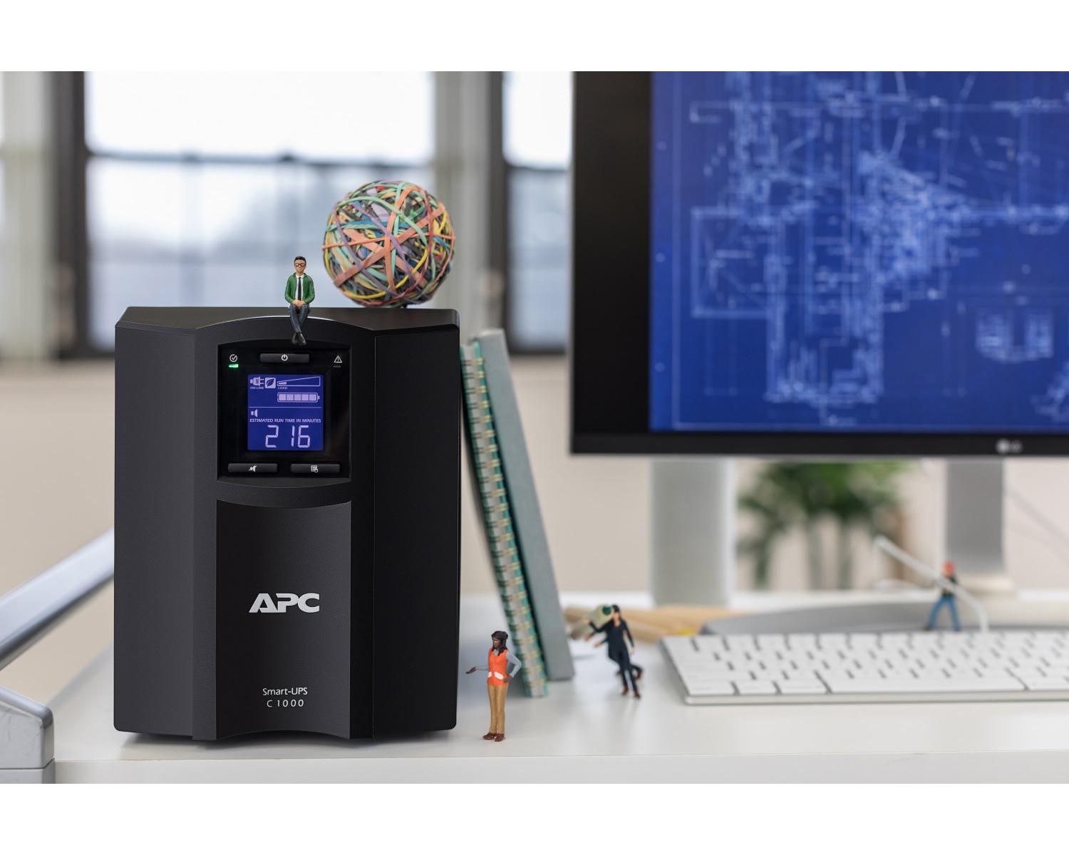 APC SMC1000IC gruppo di continuità (UPS) A linea interattiva 1 kVA 600 W 8 presa(e) AC
