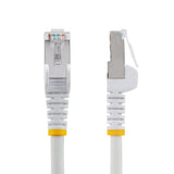 StarTech.com Cavo Ethernet CAT 6a - 2m - Bianco - Cavo di rete LAN Low Smoke Zero Halogen (LSZH) - 10GbE 500MHz 100W PoE - Filo/Cavo patch schermato S/FTP con spinotto RJ45 antigroviglio e rilievi di trazione