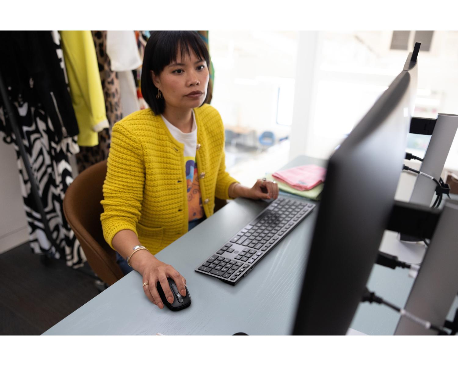 HP tastiera wireless ricaricabile multidispositivo 720