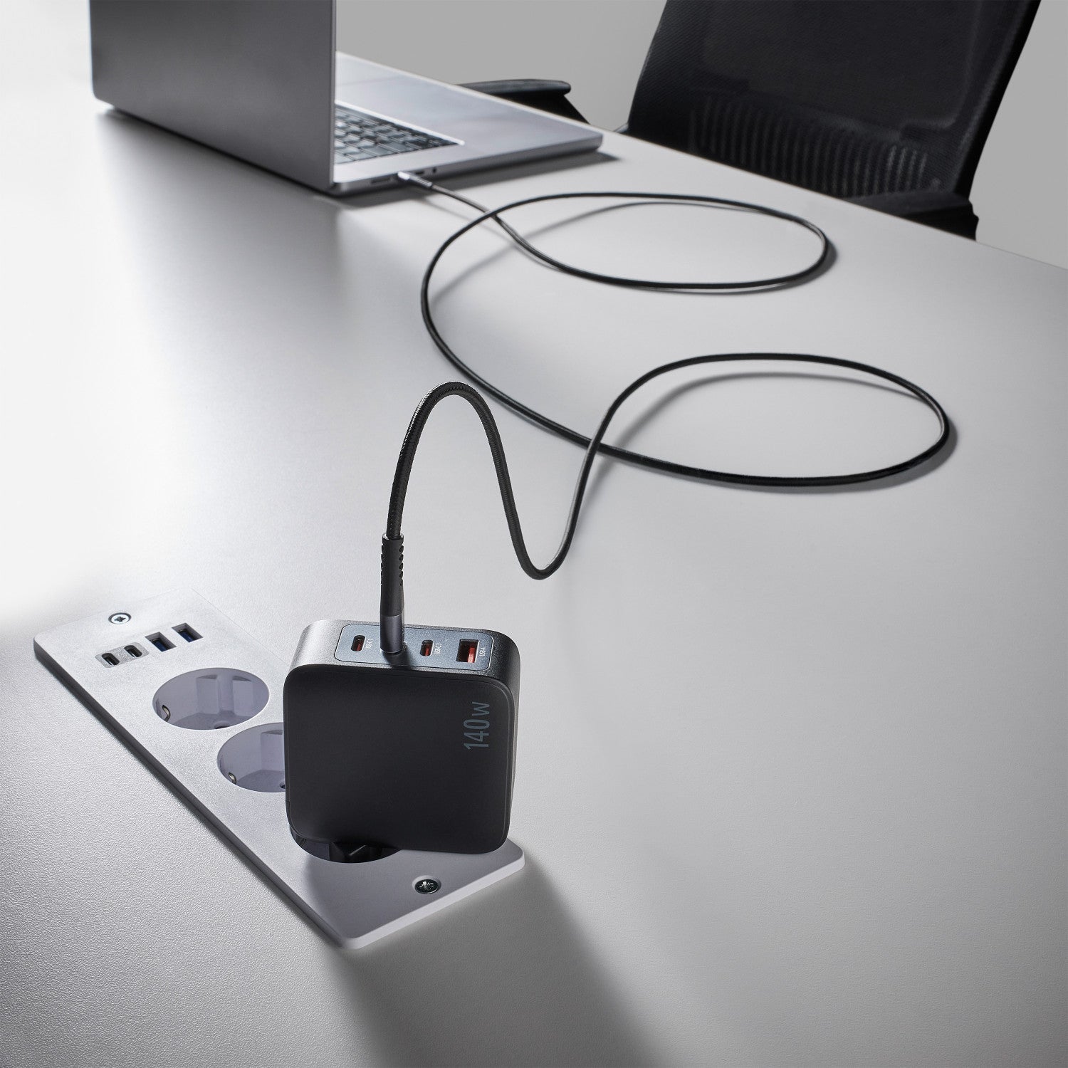 Intenso CHARGING / DATA CABLE C240C / 2 METER / ZWART cavo USB USB C 240 W Nero