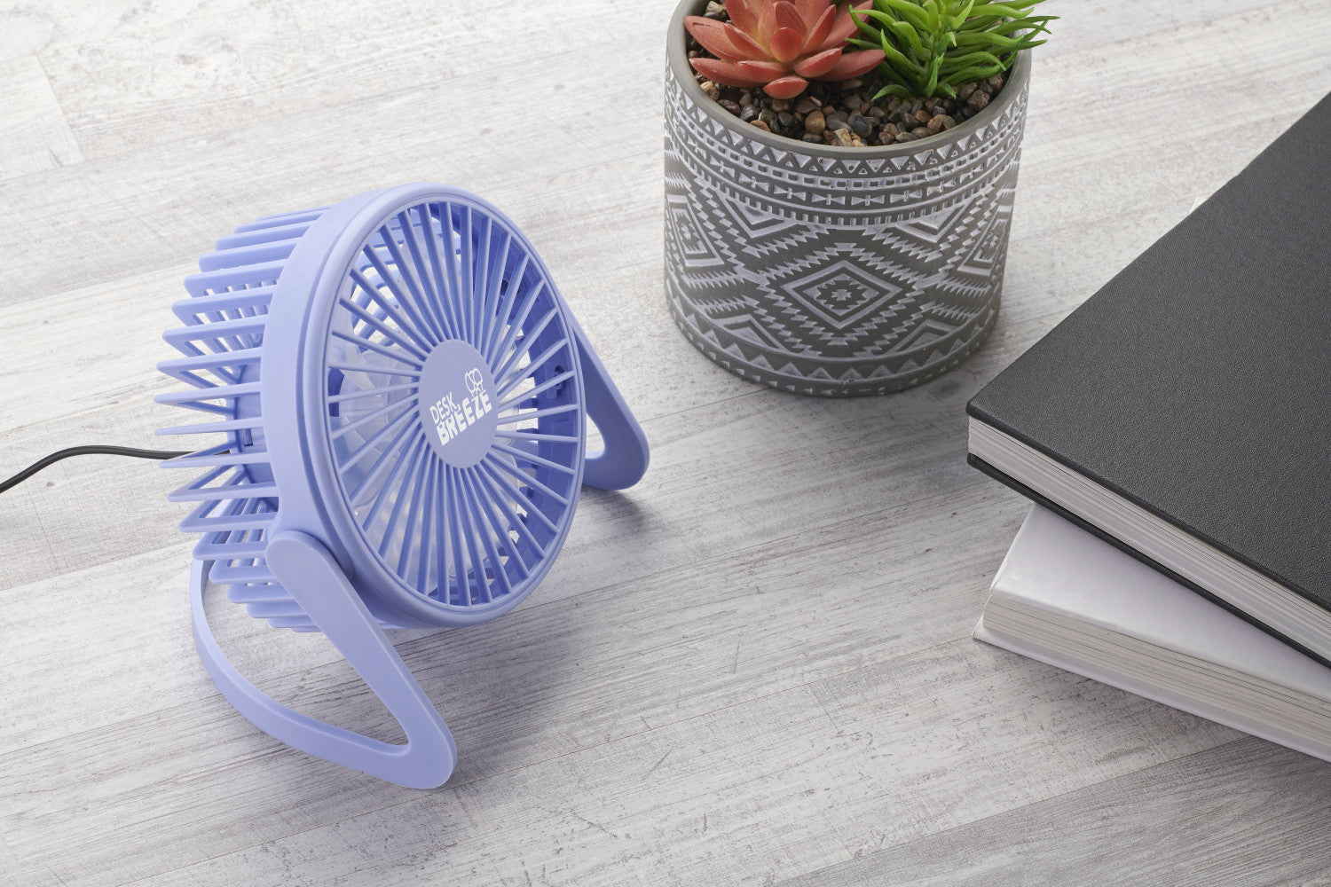 Tech Pop Desk Breeze Ventilatore portatile con cavo usb integrato