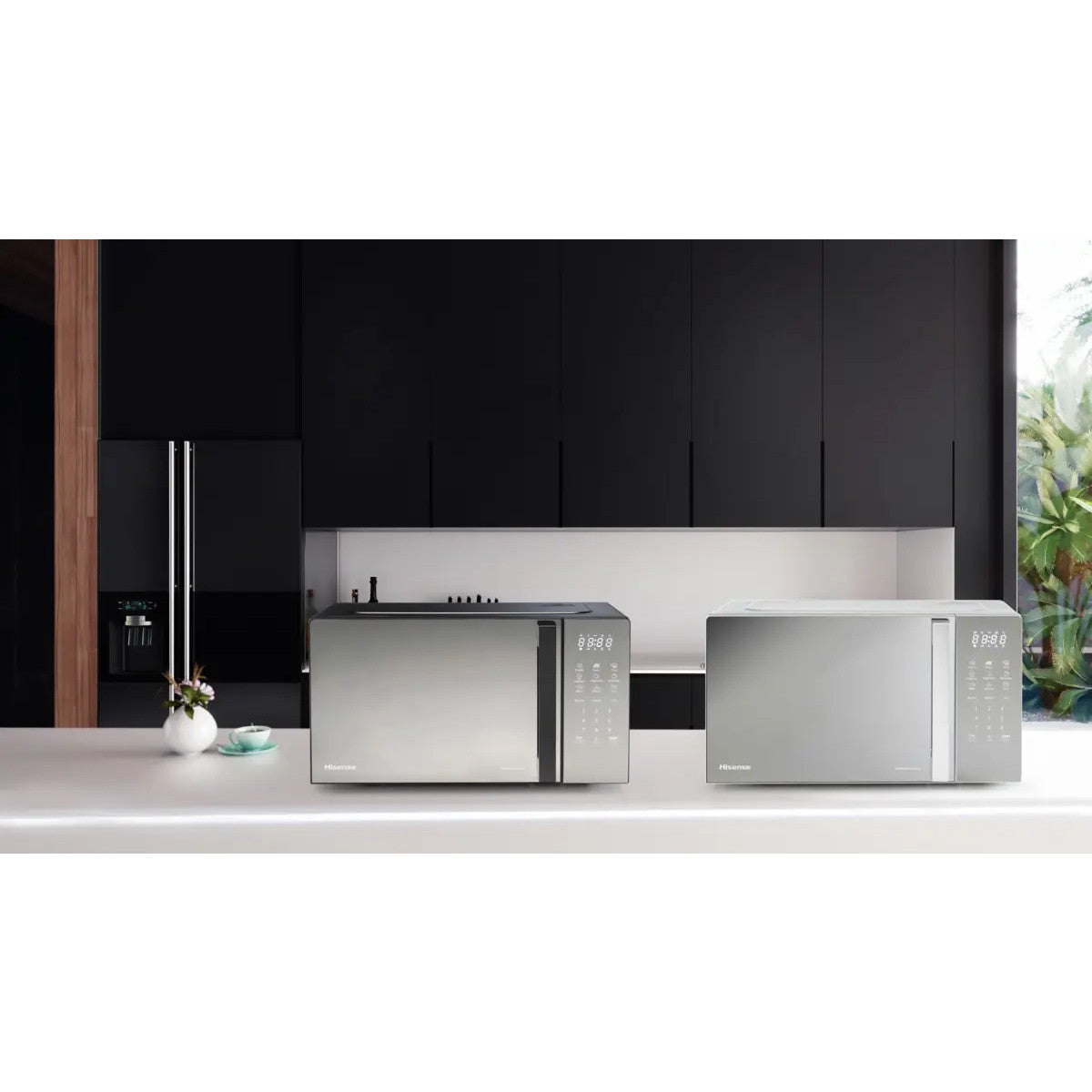Hisense 742039 forno a microonde Argento Microonde con grill Superficie piana 20 L 700 W Venduto come Grado A 3838782679902