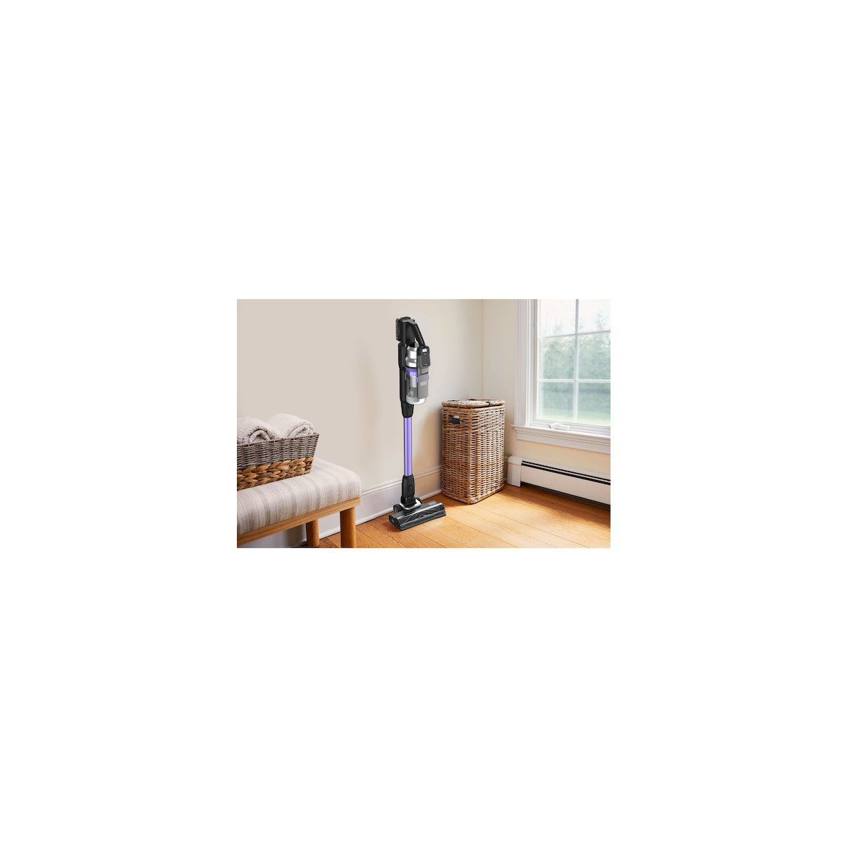 Black Decker Aspirapolvere elettrica Batteria Secco Senza sacchetto 0,65 L Viola 2,5 Ah