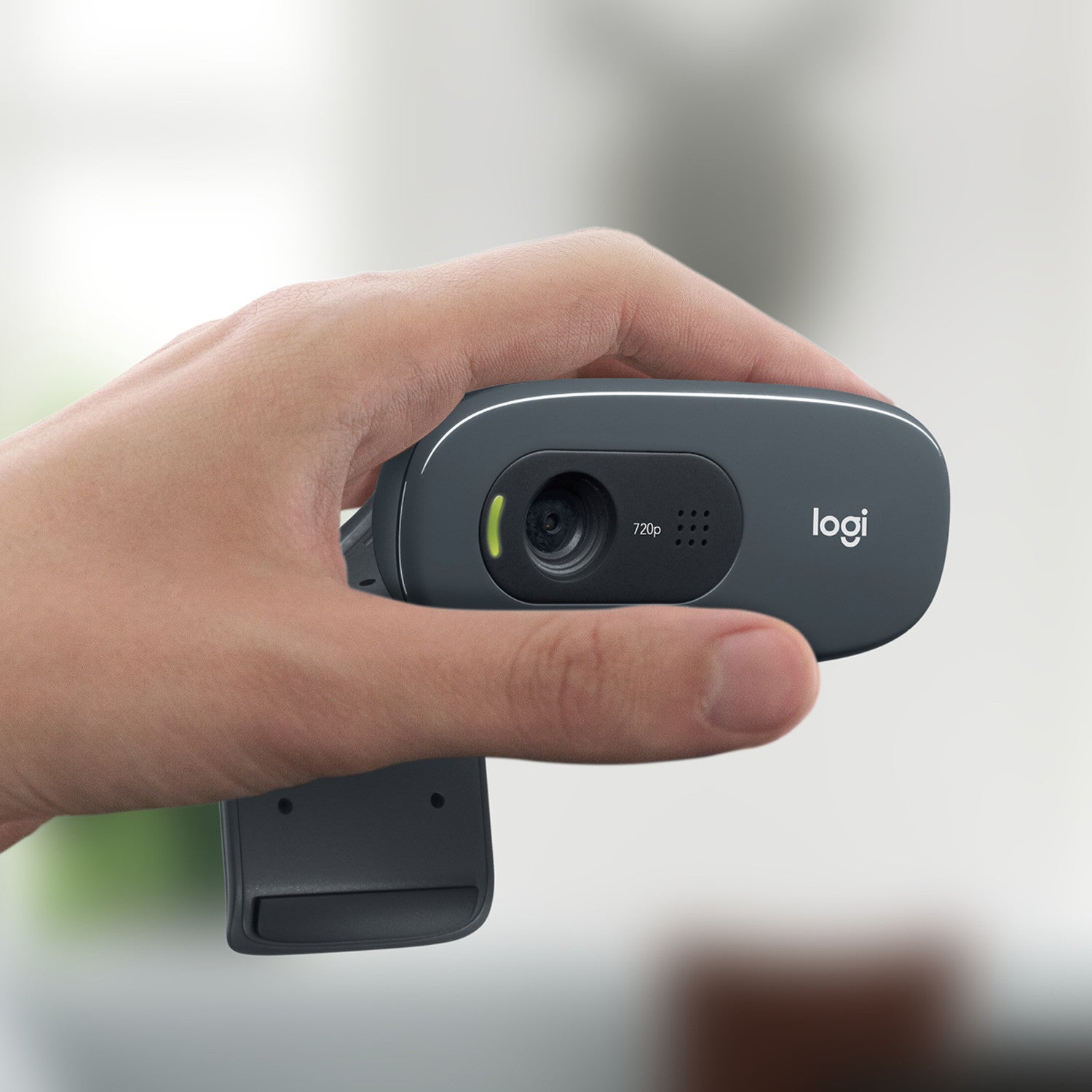 Logitech C270 Webcam HD, HD 720p/30fps, Videochiamate HD Widescreen, Correzione Automatica Luminosità, Microfono Riduzione del Rumore, Skype, FaceTime, Hangouts, WebEx,PC/Mac/Tablet/Chromebook