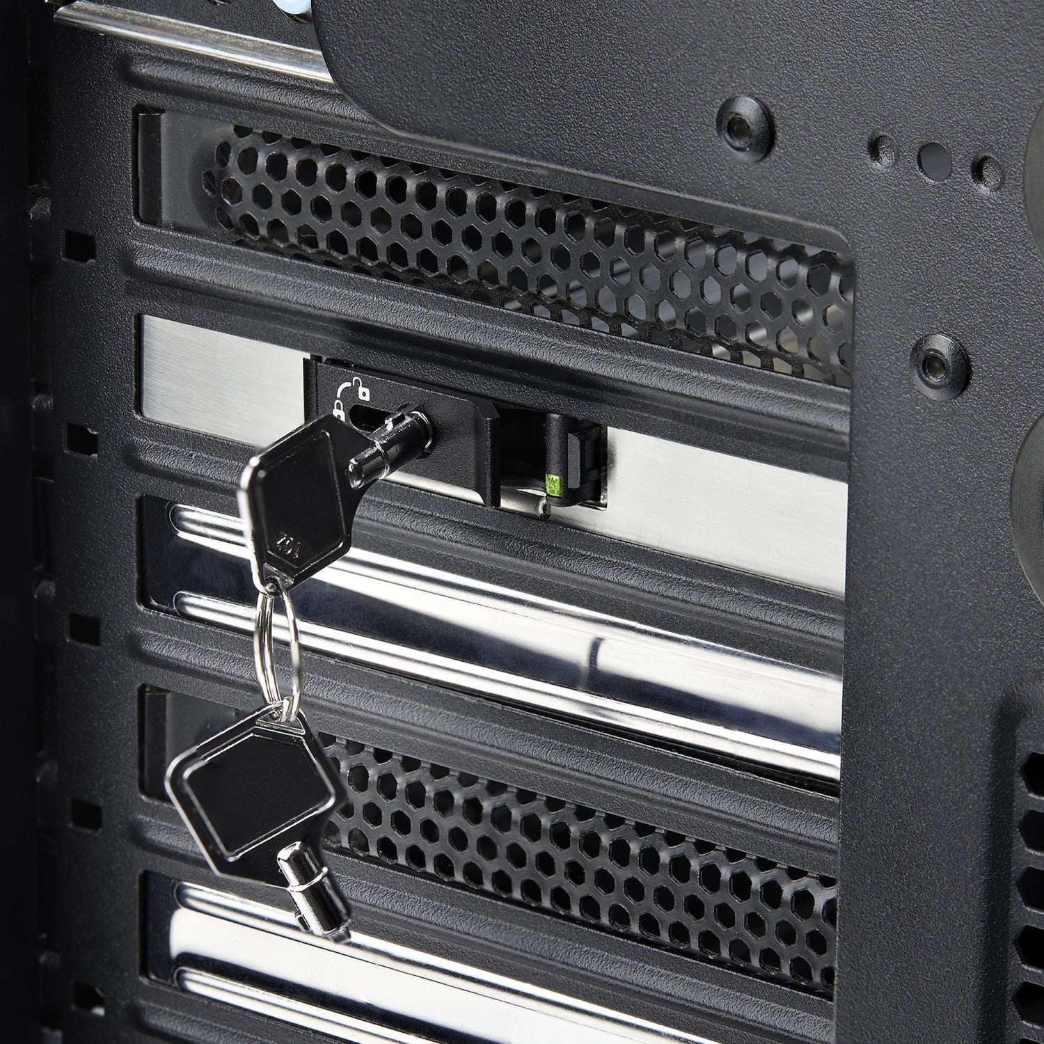 StarTech.com Rack rimovibile per SSD M.2 NVMe a PCIe x4 / Backplane mobile per slot di espansione PCI Express, Installazione senza attrezzi, Alloggiamento PCIe 4.0/3.0 Hot-Swap, Blocco a chiave