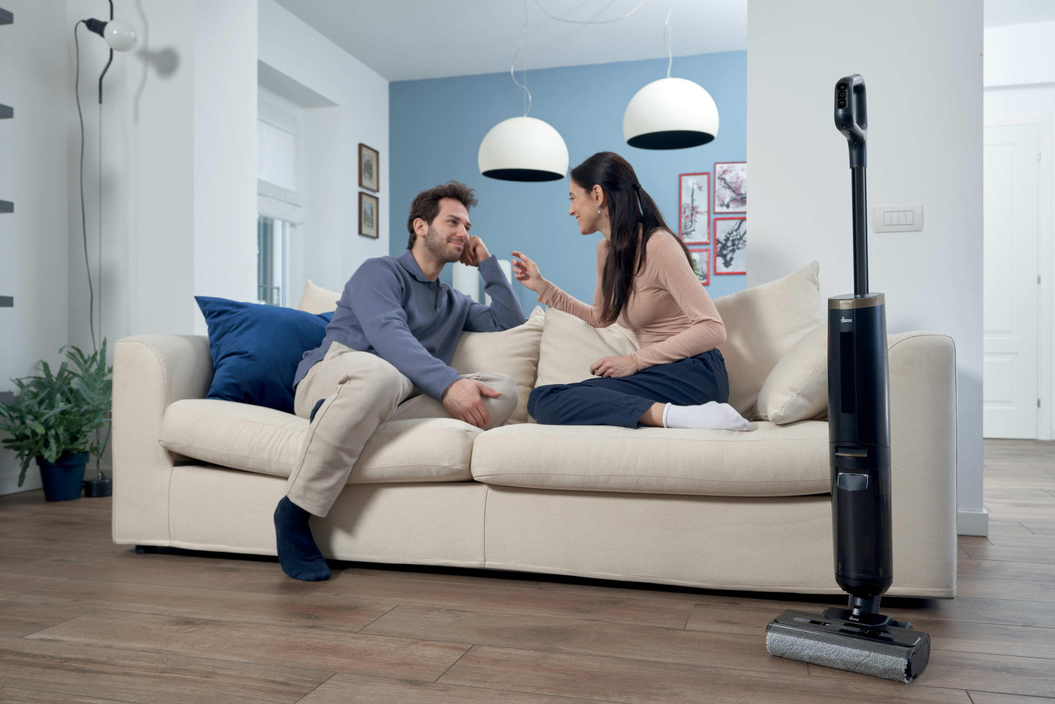 Hoover HW3P10 011 aspirapolvere senza filo Nero Senza sacchetto