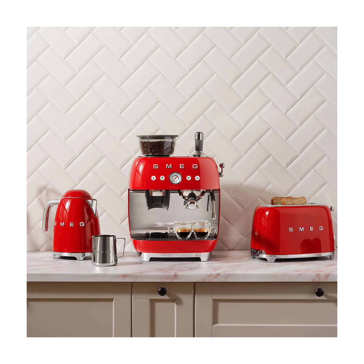 Smeg Bollitore Standard 50's Style pollici Rosso LUCIDO pollici KLF03RDEU