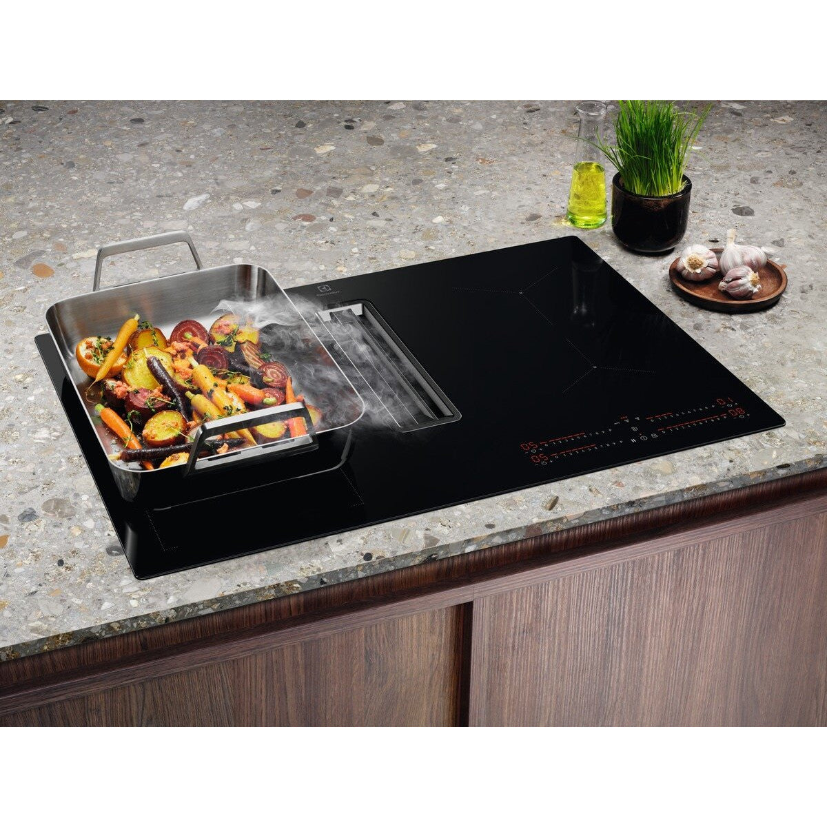 Electrolux KCC83410CK Nero Da incasso 80 cm Piano cottura a induzione 4 Fornello(i) Cappa da incasso