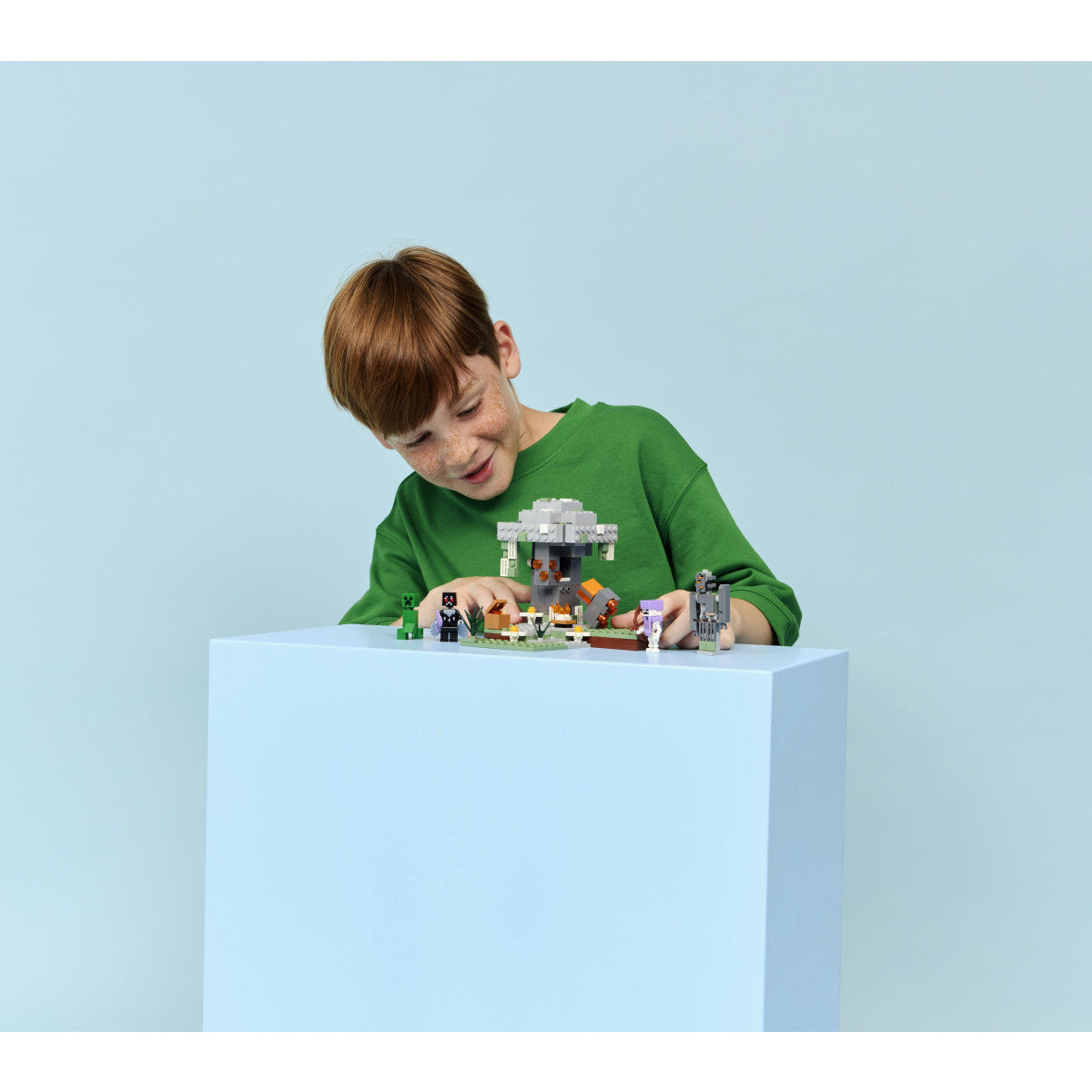 LEGO Minecraft Giardino Pallido 21586 Set da Costruzione 243 Pezzi per Bambini 7 Anni