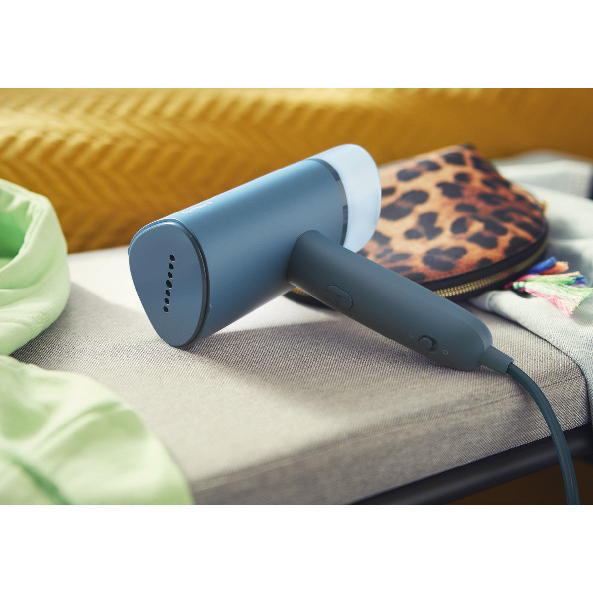 Philips 3000 series STH3000/20, Ferro da stiro verticale a vapore portatile, Stiratrice verticale, 1000W, 100ml