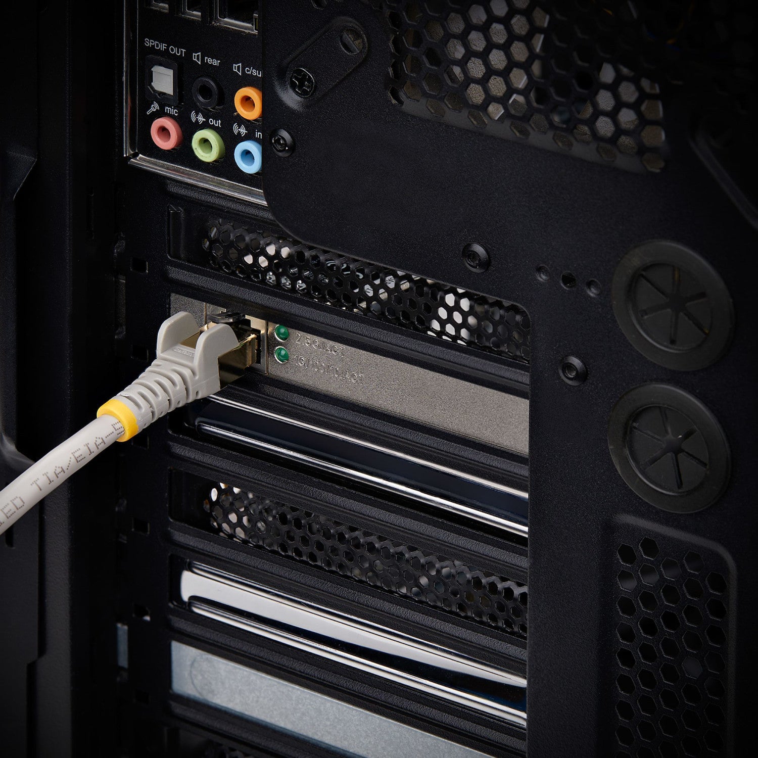 StarTech.com Scheda di Rete PCIe a 1 porta 2.5 Gbps NBASE T Intel and reg I225 V NIC Ethernet MultiGigabit per computer scheda LAN PCI Express per server