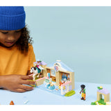 LEGO Friends Clinica Veterinaria 42696 Set da Costruzione con Animali 141 Pezzi età 4