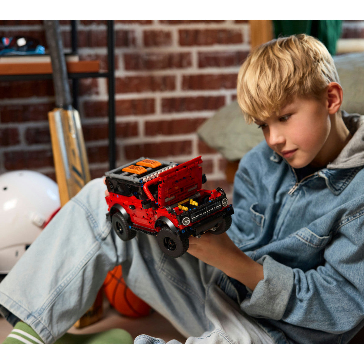 LEGO Technic 42213 Ford Bronco SUV Set Costruzione 943 Pezzi Età 9 Anni