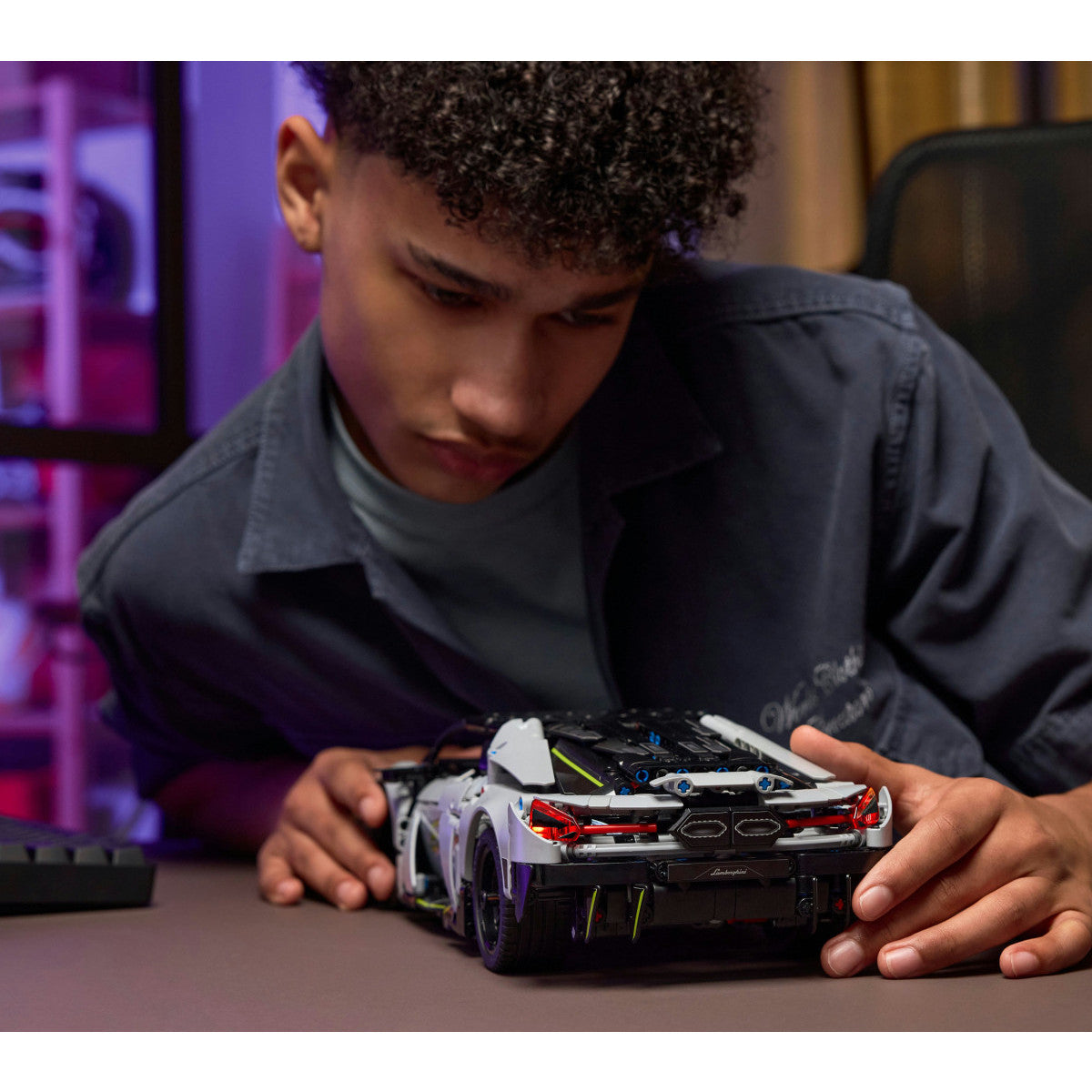 LEGO Technic Lamborghini Revuelto 42214 Auto Telecomandata 10 Anni 1135 Pezzi