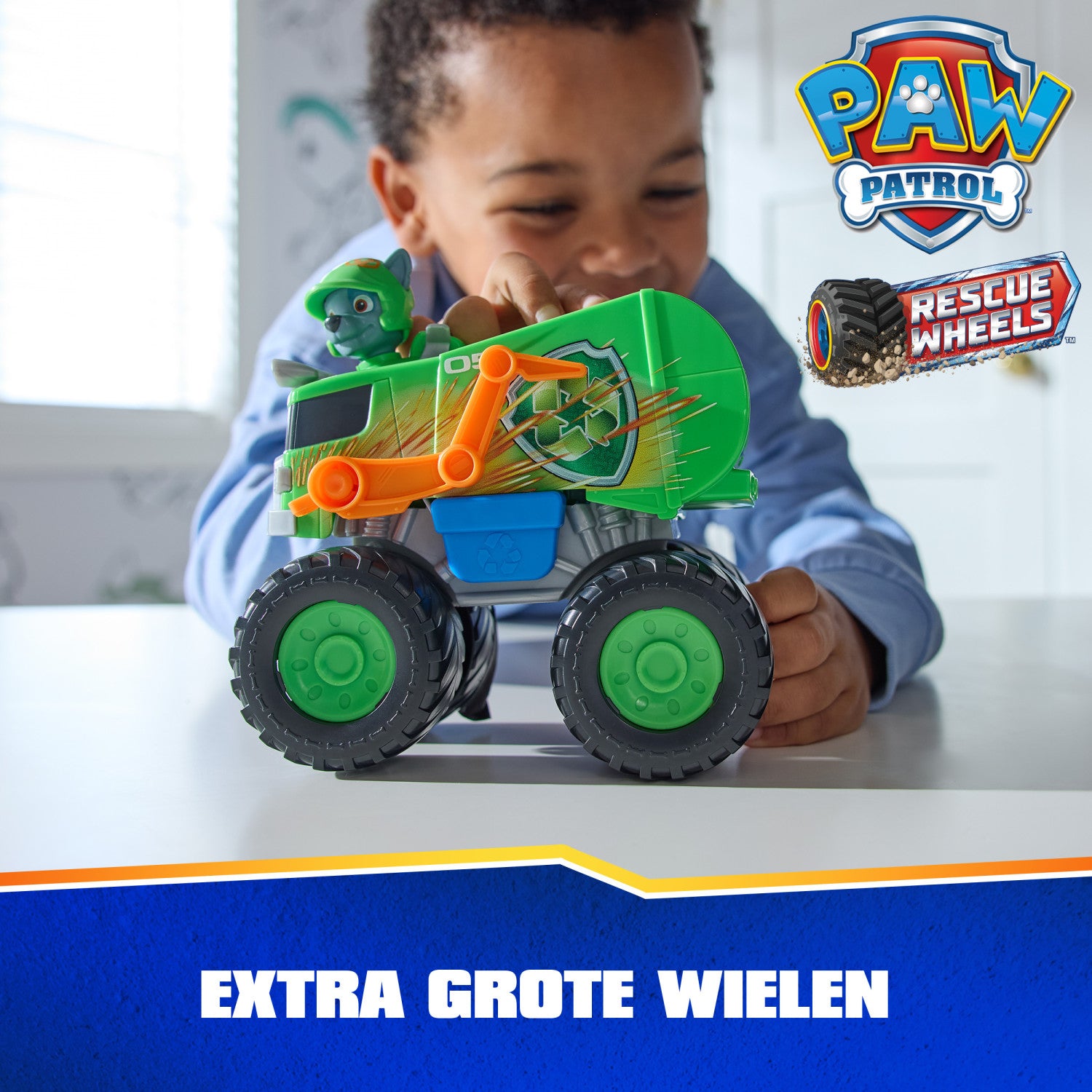 PAW Patrol Rescue Wheels, camion per la raccolta differenziata di Rocky, veicolo giocattolo con lanciamissili e action figure collezionabile, giocattoli per bambini e bambine da 3 anni in su