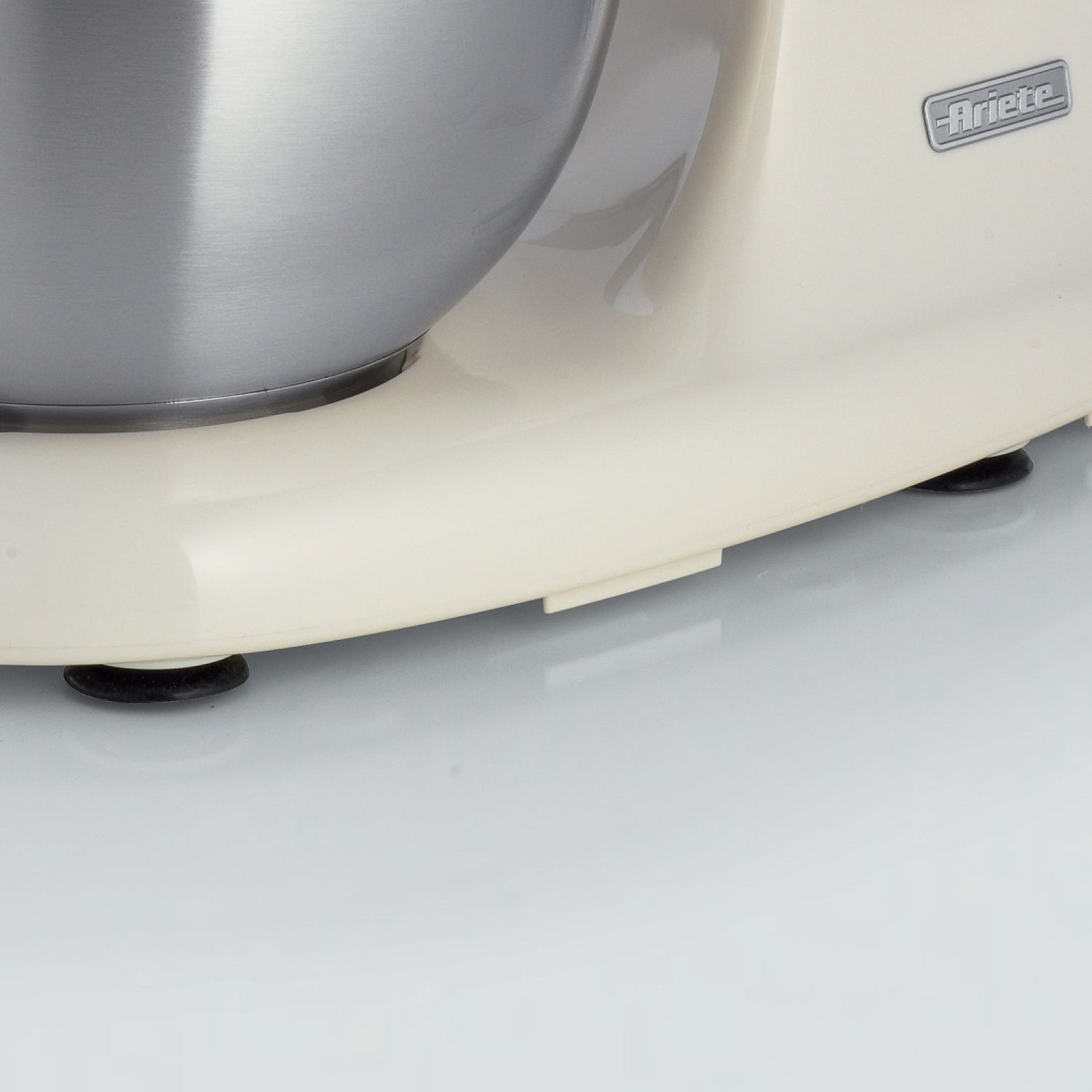 Ariete 1588 2400W 5.5L Beige, Bianco robot da cucina
