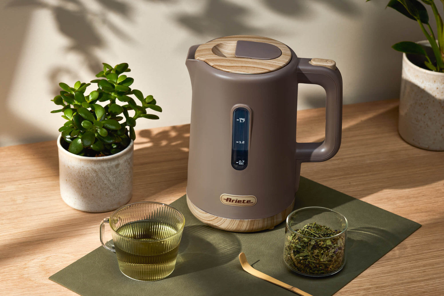 Ariete 2846 Bollitore Breakfast Wood, Bollitore Elettrico Cucina, 2200W, Capacità 1.7L, Effetto Legno, Base Cordless 360°, Spegnimento Automatico, Tortora