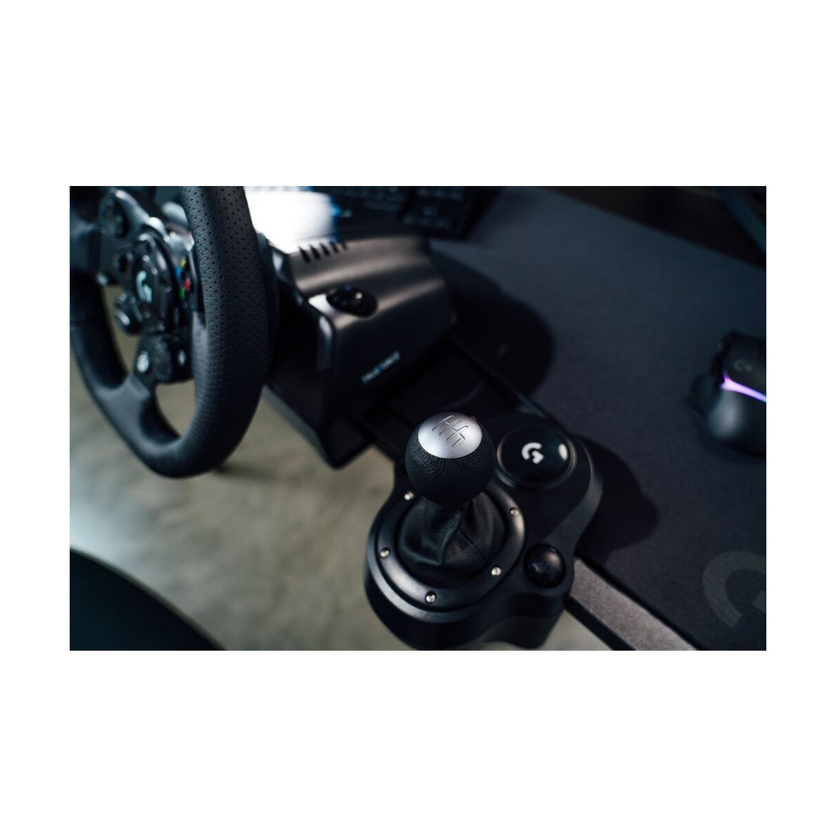 Logitech G Kit da corsa Logitech G923 SE Volante da corsa e pedali G923, TRUEFORCE, vera pelle leva del cambio Driving Force - Xbox X S, Xbox One, PC, Mac - Nero