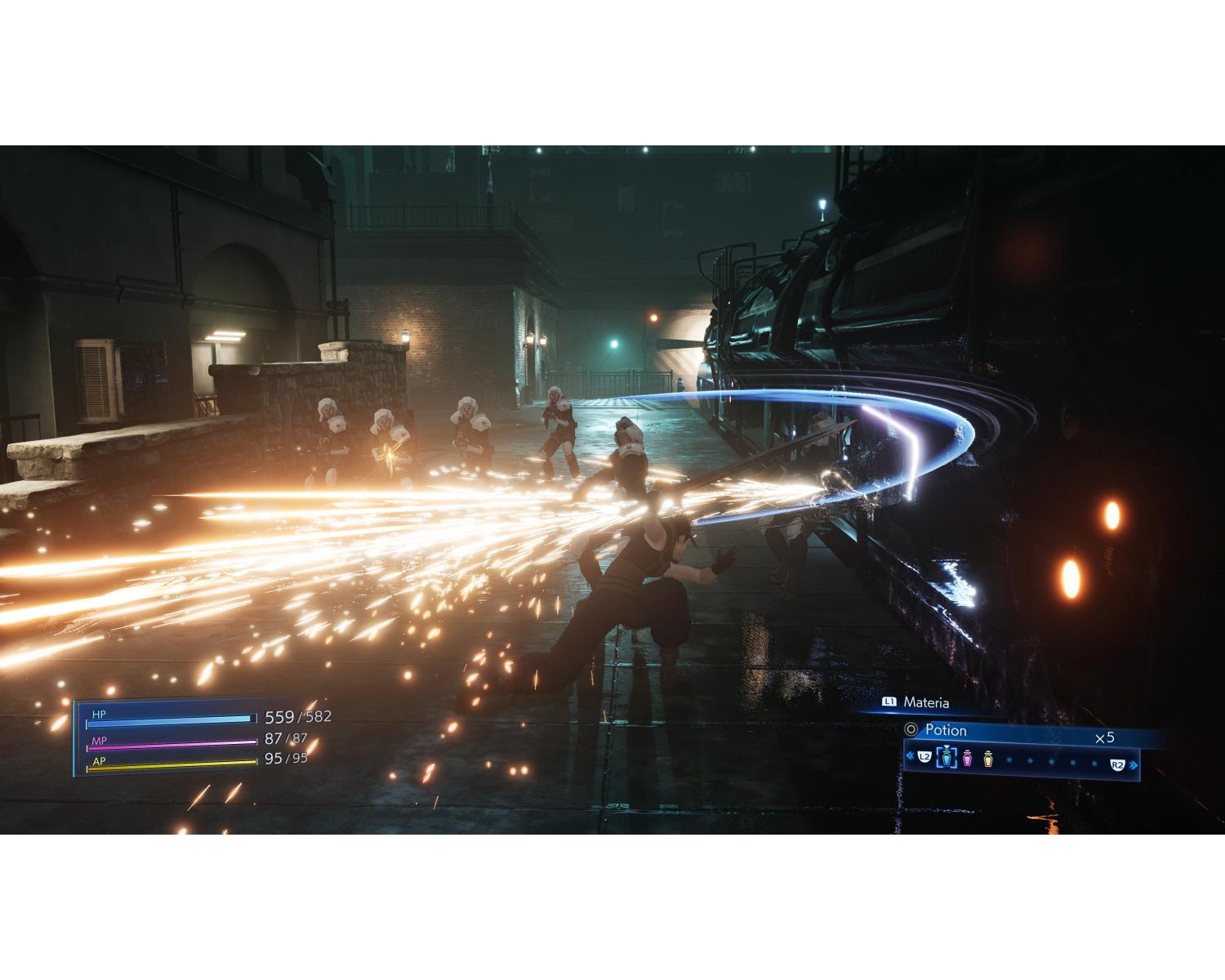 Infogrames Crisis Core - Final Fantasy VII - Reunion Standard ITA PlayStation 5