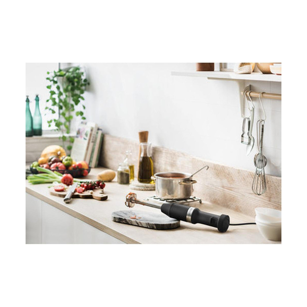KitchenAid 5KHBV83EBM Frullatore ad immersione 180 W Nero, Acciaio inox