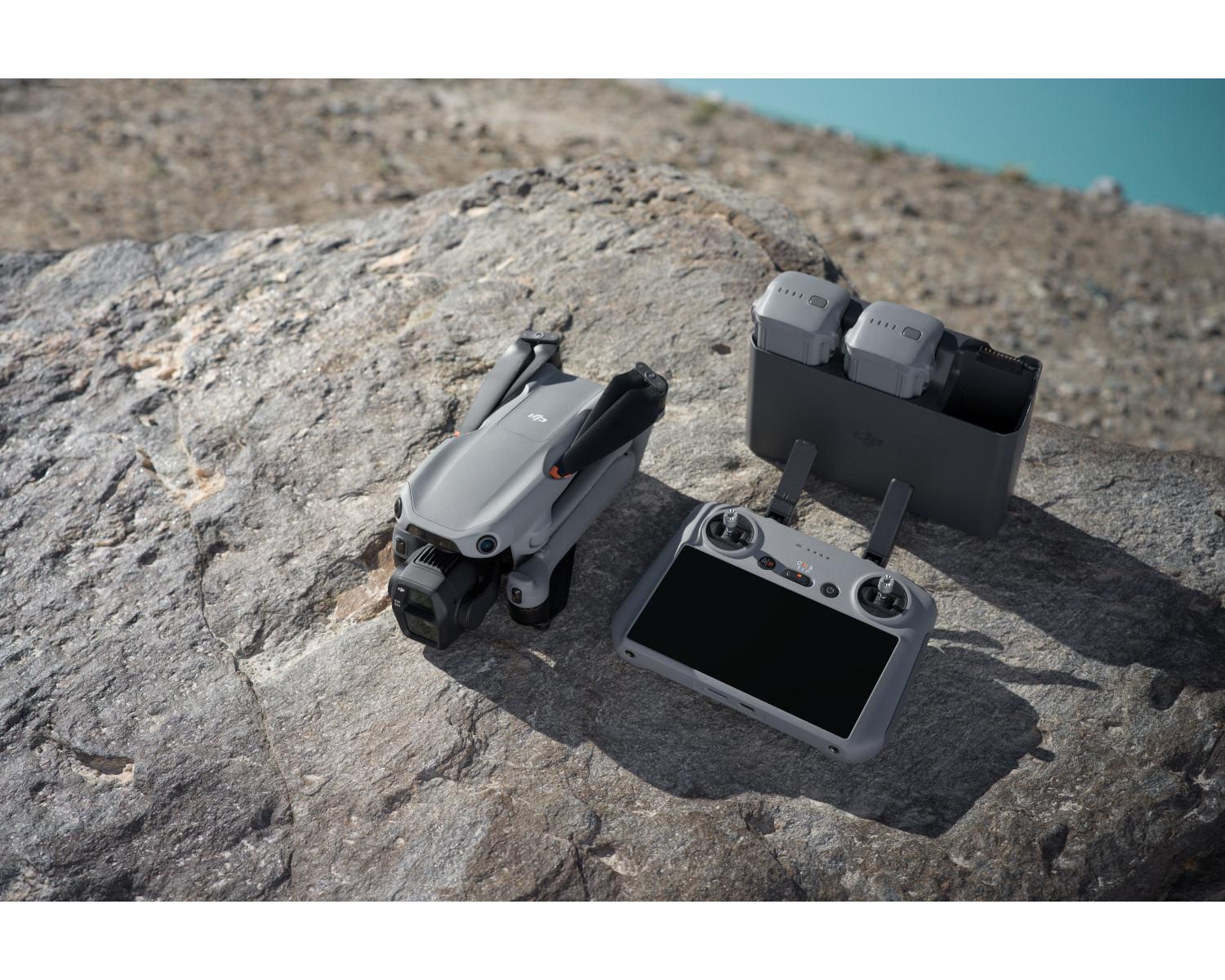 DJI Air 3s Fly More Combo 4 rotori Quadrirotore 50 MP 3840 x 2160 Pixel 4276 mAh Grigio