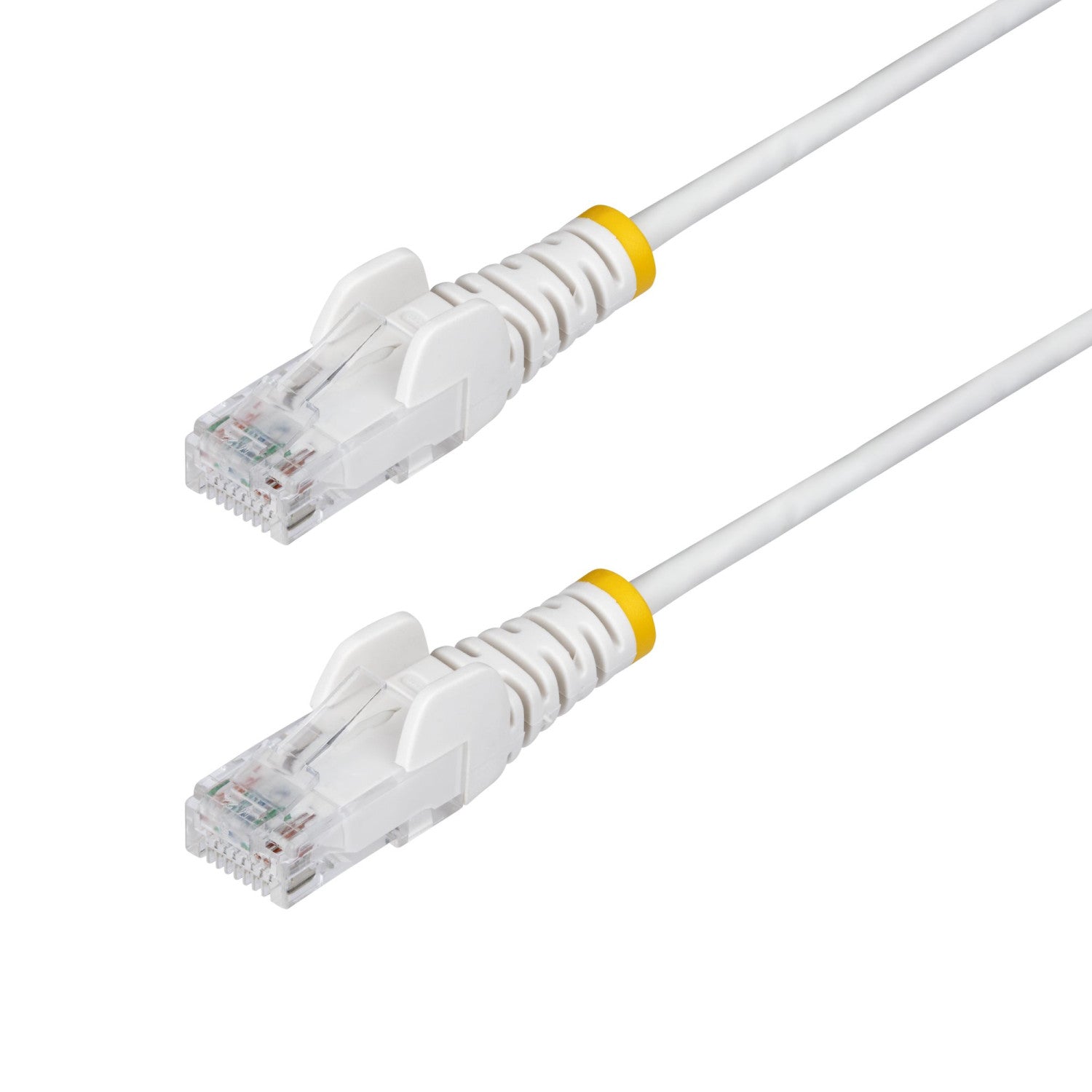 StarTech.com Cavo Ethernet CAT6 Bianco da 2,5m; Patch UTP con Plug RJ45 Antigroviglio e Rilievi di Trazione, Cavo Lan Slim in Rame Puro 28AWG, Sottoposto a test Fluke