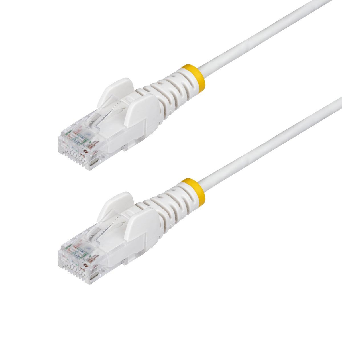 StarTech.com Cavo Ethernet CAT6 Bianco da 2,5m; Patch UTP con Plug RJ45 Antigroviglio e Rilievi di Trazione, Cavo Lan Slim in Rame Puro 28AWG, Sottoposto a test Fluke