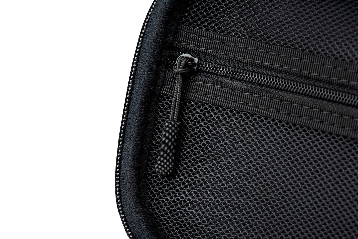 NACON PSOFPORTPOUCH custodia per console portatile Valigia da viaggio Sony Nero