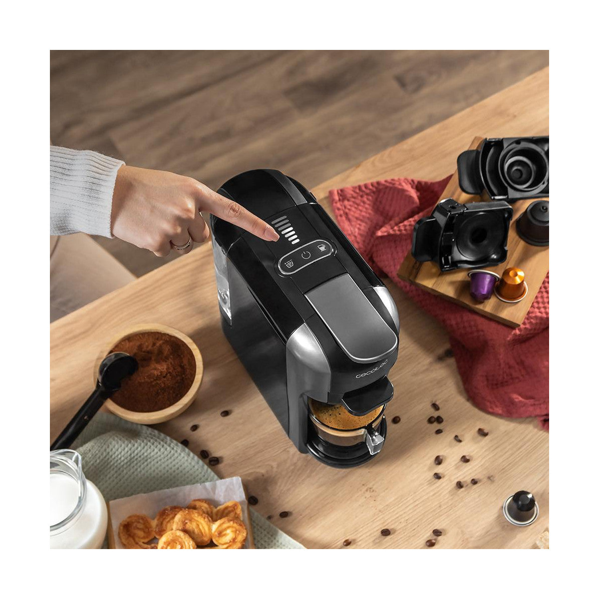 Cecotec FreeStyle Compact Automatica Macchina per caffè a capsule 0,6 L
