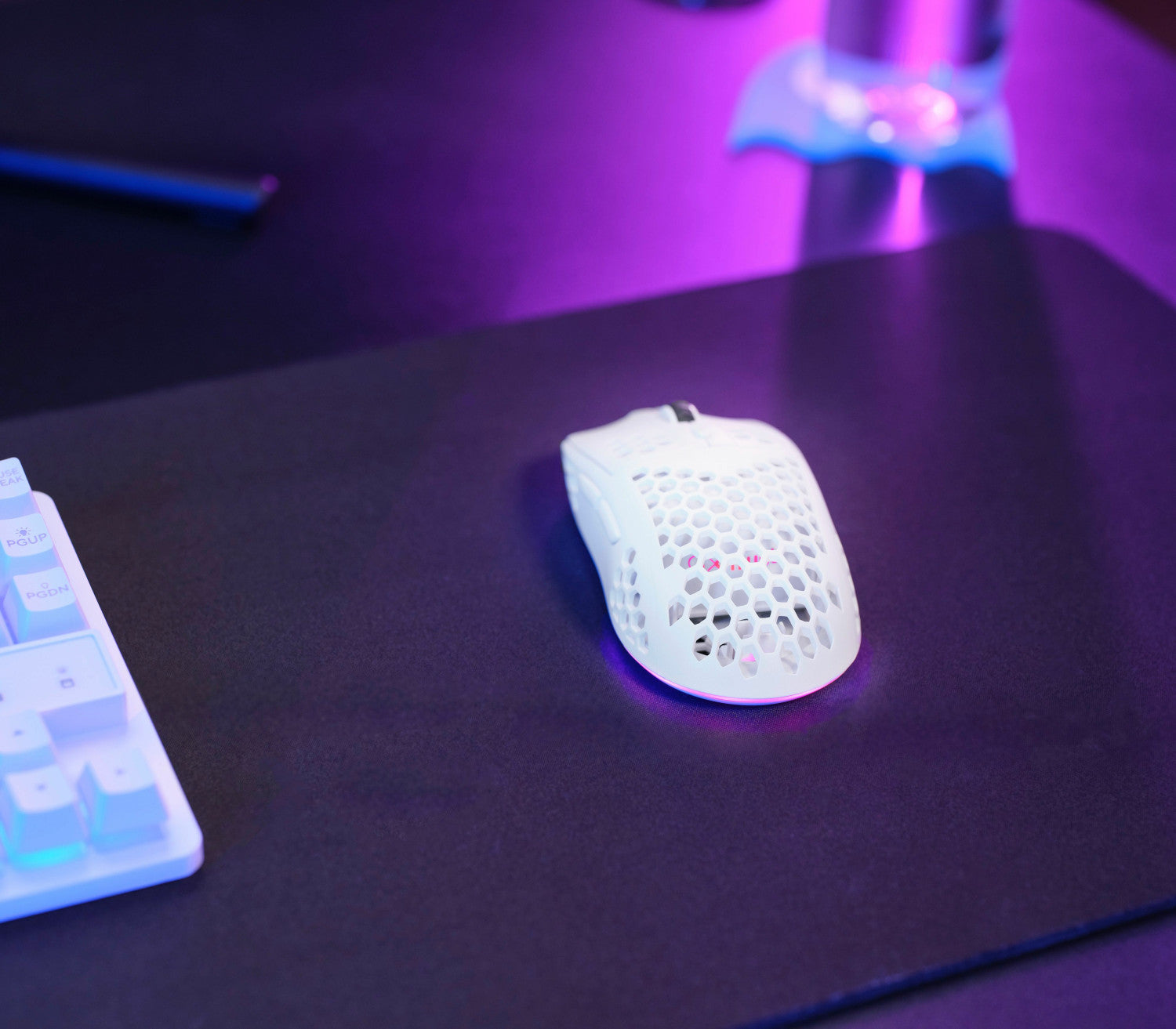 Trust GXT 929 Helox mouse Giocare Mano destra RF Wireless Ottico 4800 DPI Bianco
