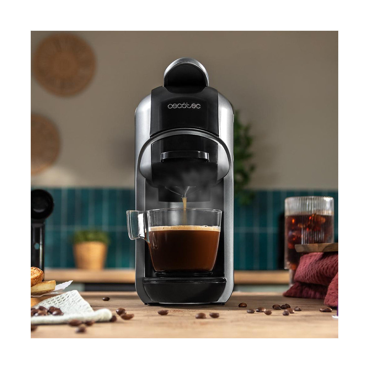 Cecotec FreeStyle Compact Automatica Macchina per caffè a capsule 0,6 L